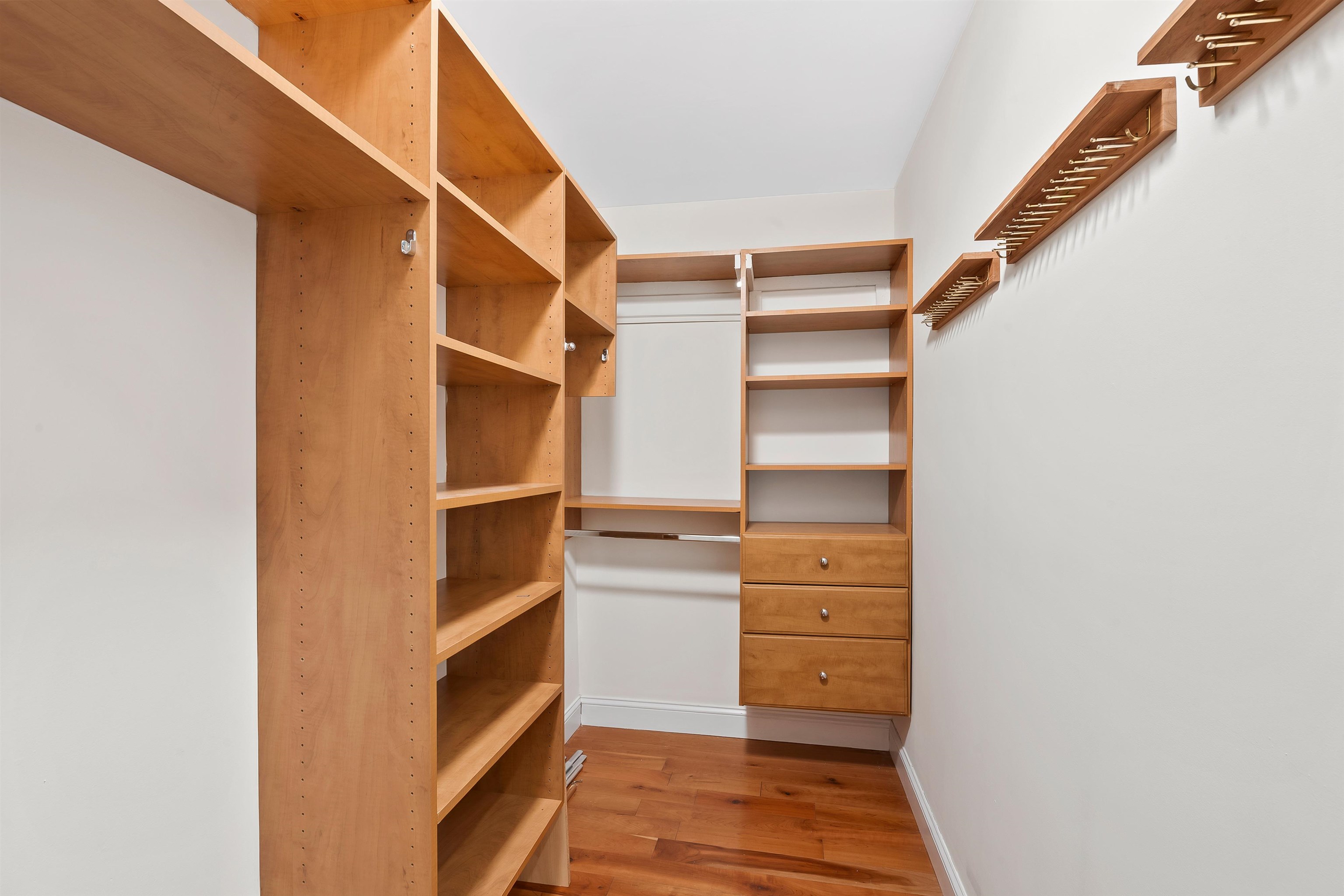 132 BLOOMFIELD ST Unit: 1