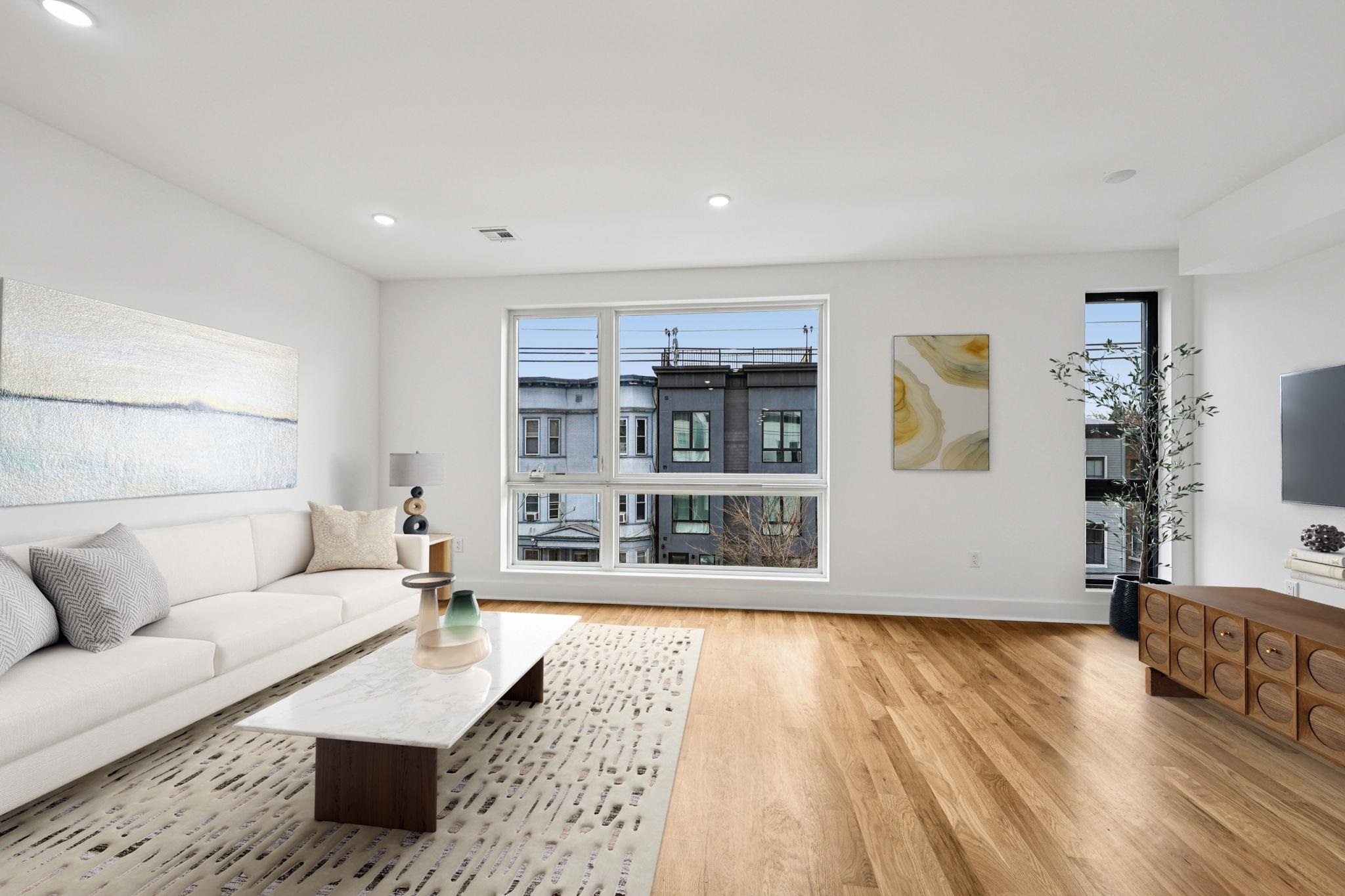 1003 SUMMIT AVE Unit: 3