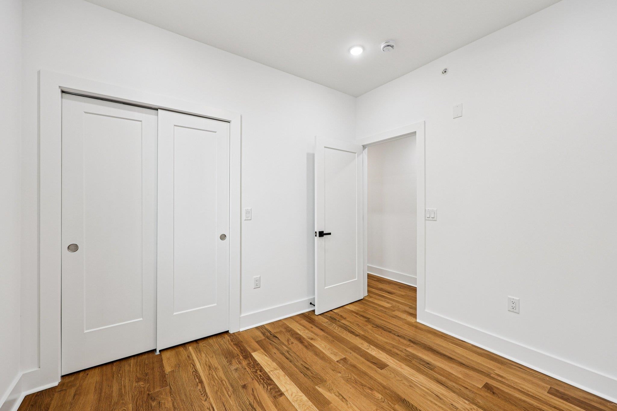 1003 SUMMIT AVE Unit: 3