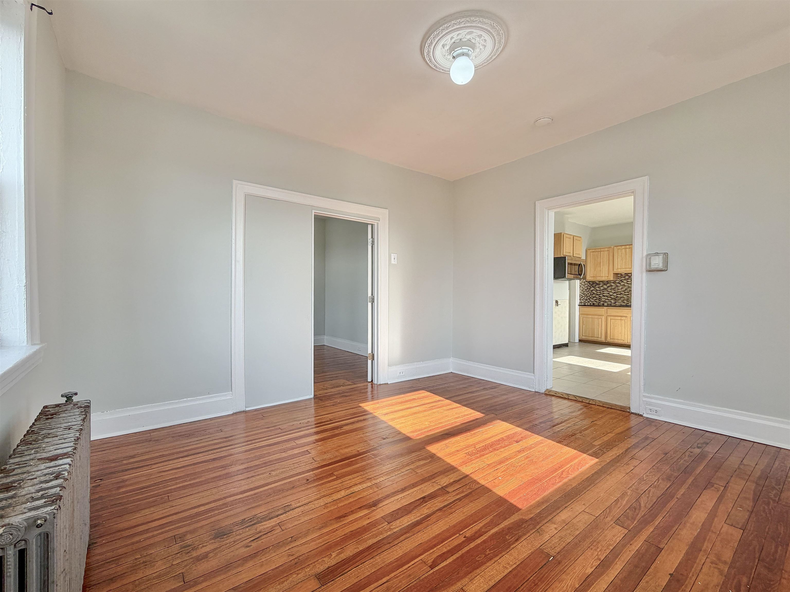 581 59TH ST Unit: 5