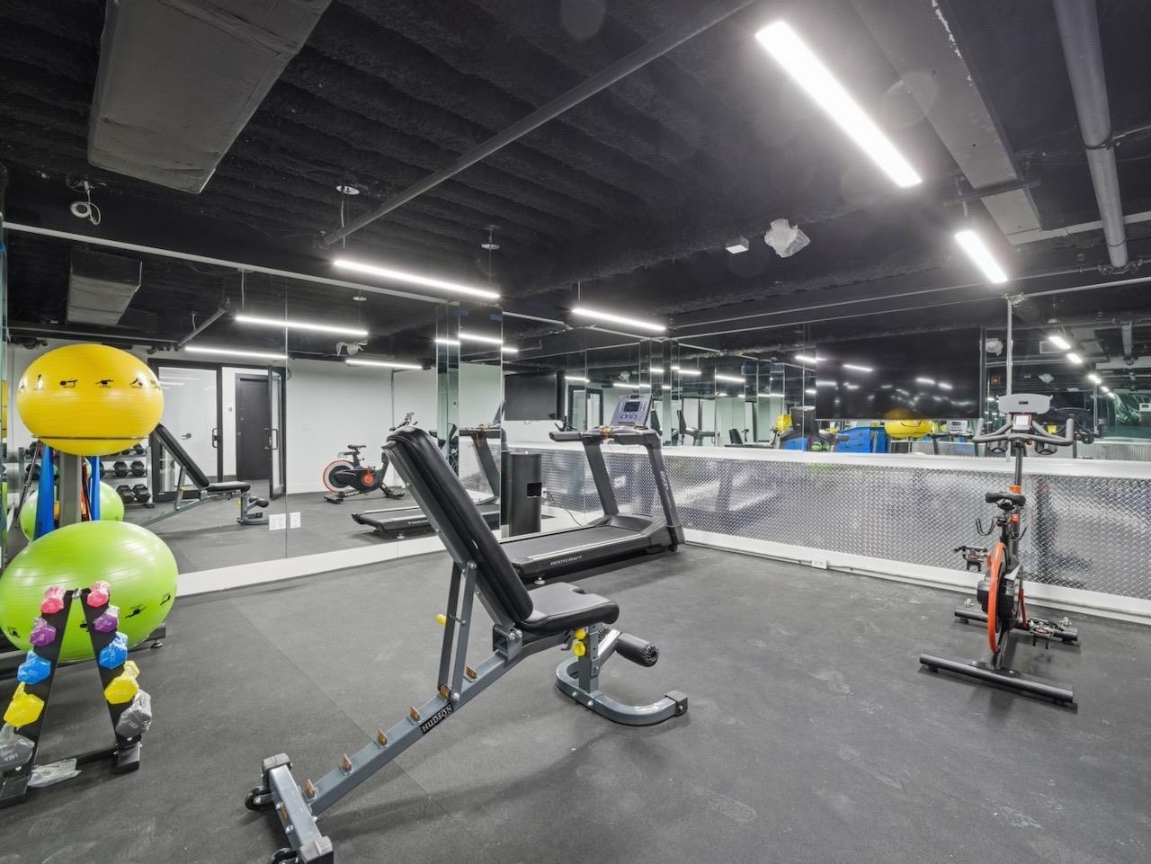 327 COMMUNIPAW AVE Unit: 302