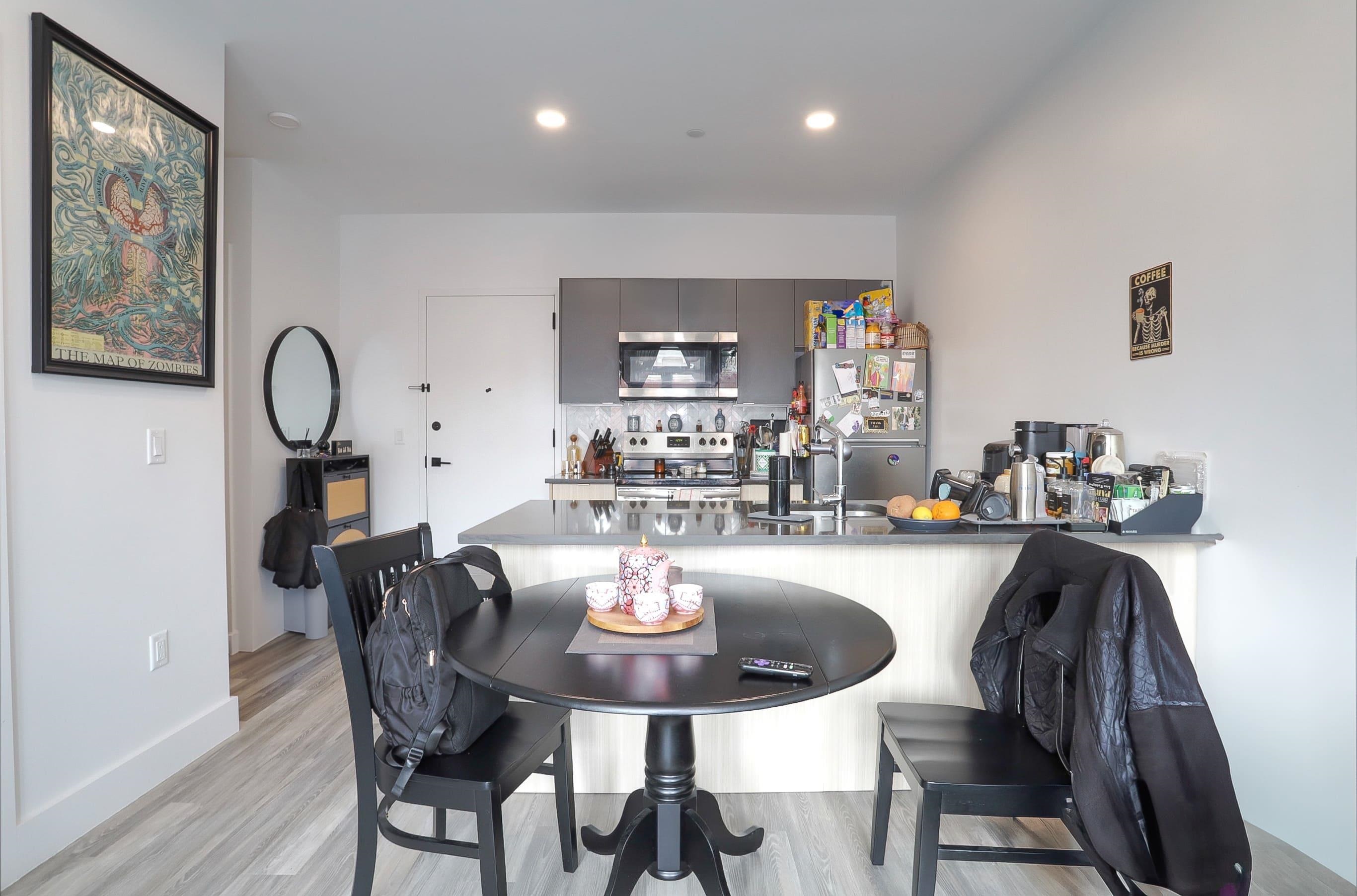 327 COMMUNIPAW AVE Unit: 302