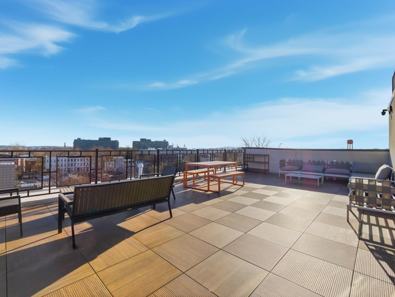 327 COMMUNIPAW AVE Unit: 302