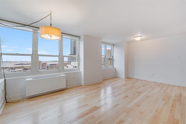 88 MORGAN ST Unit: 2808