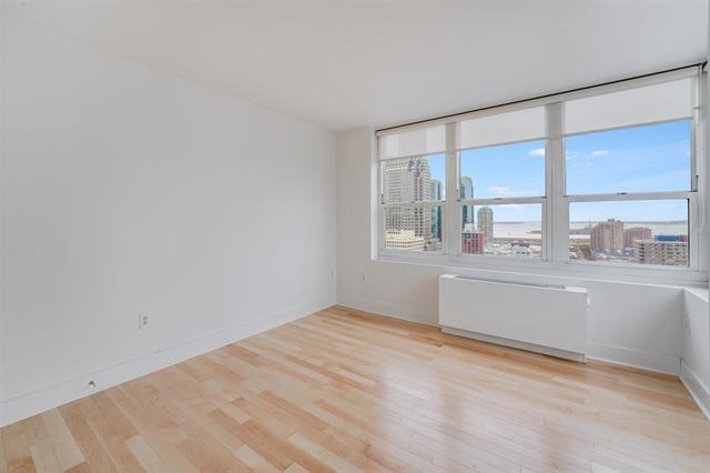 88 MORGAN ST Unit: 2808