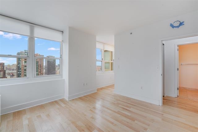 88 MORGAN ST Unit: 2808