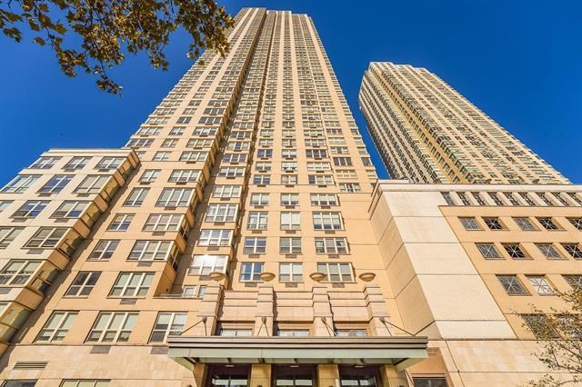 88 MORGAN ST Unit: 2808