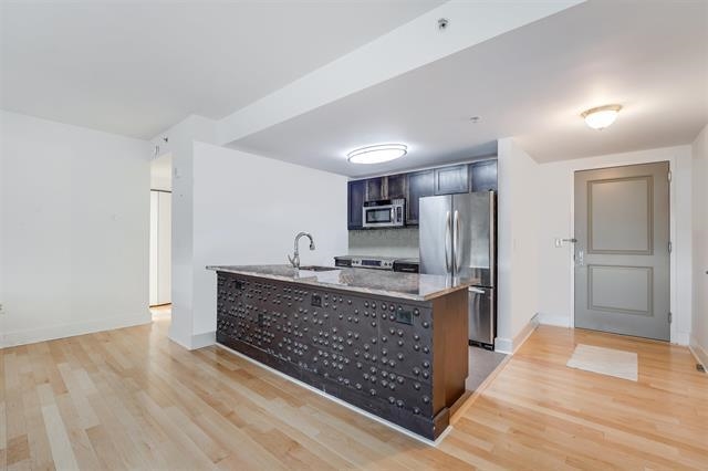 88 MORGAN ST Unit: 2808