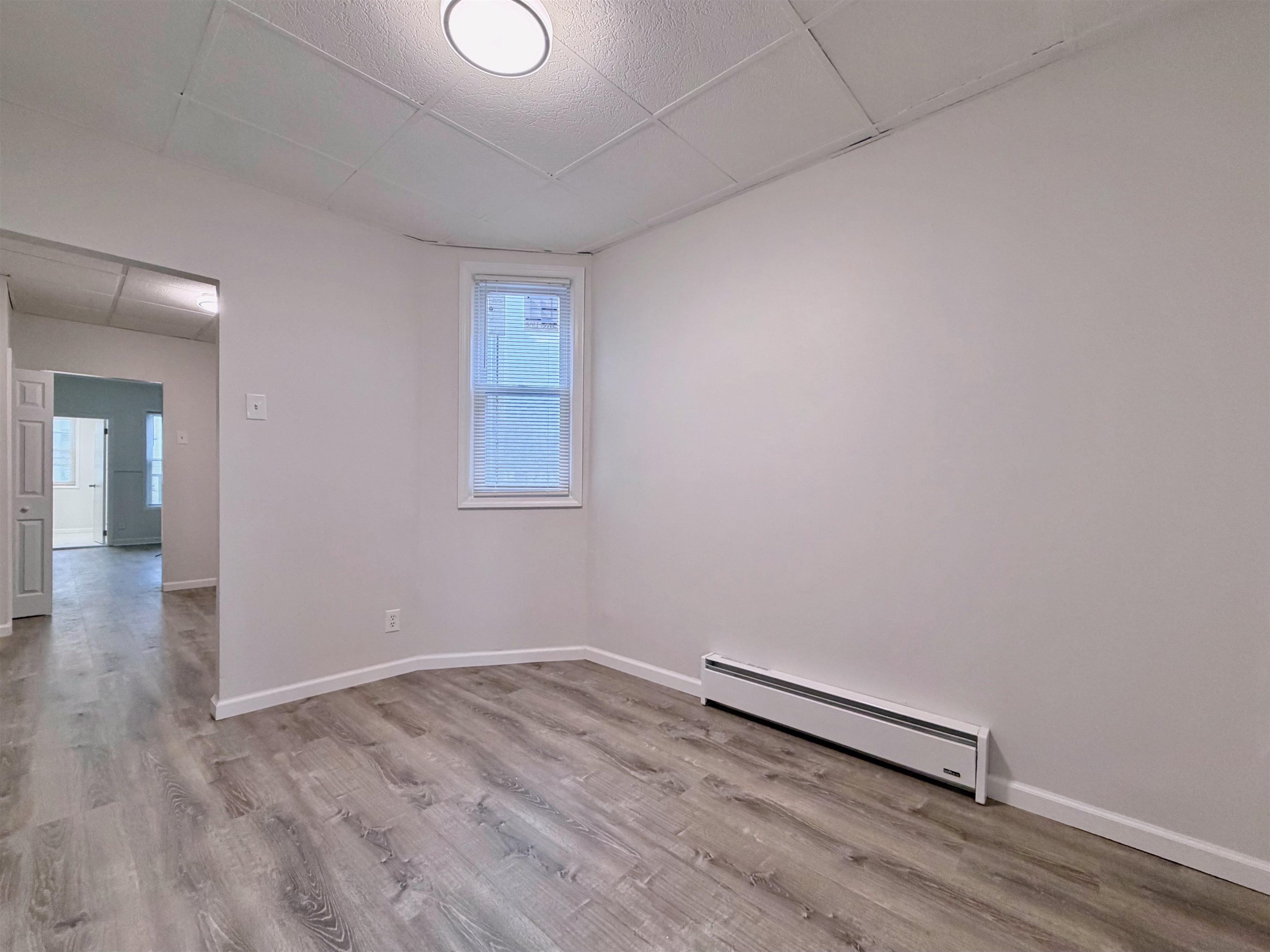 330 PAVONIA AVE Unit: 3R