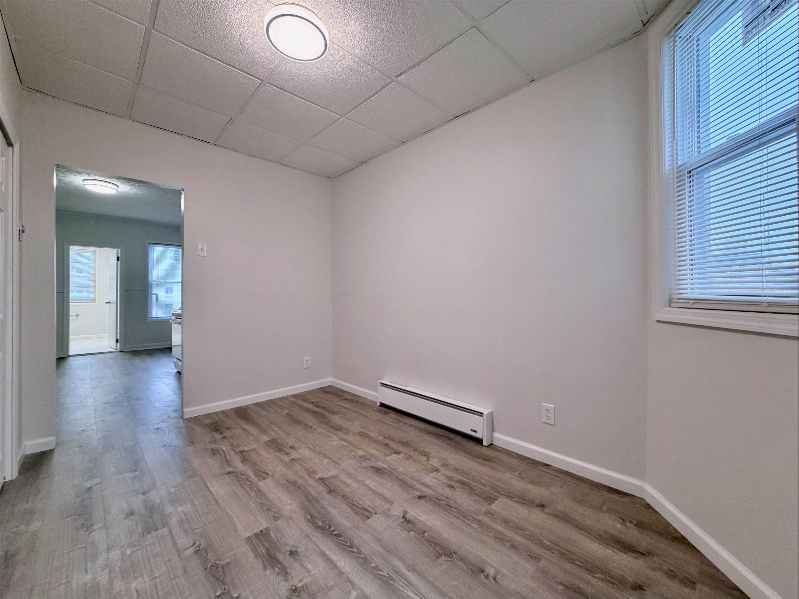 330 PAVONIA AVE Unit: 3R