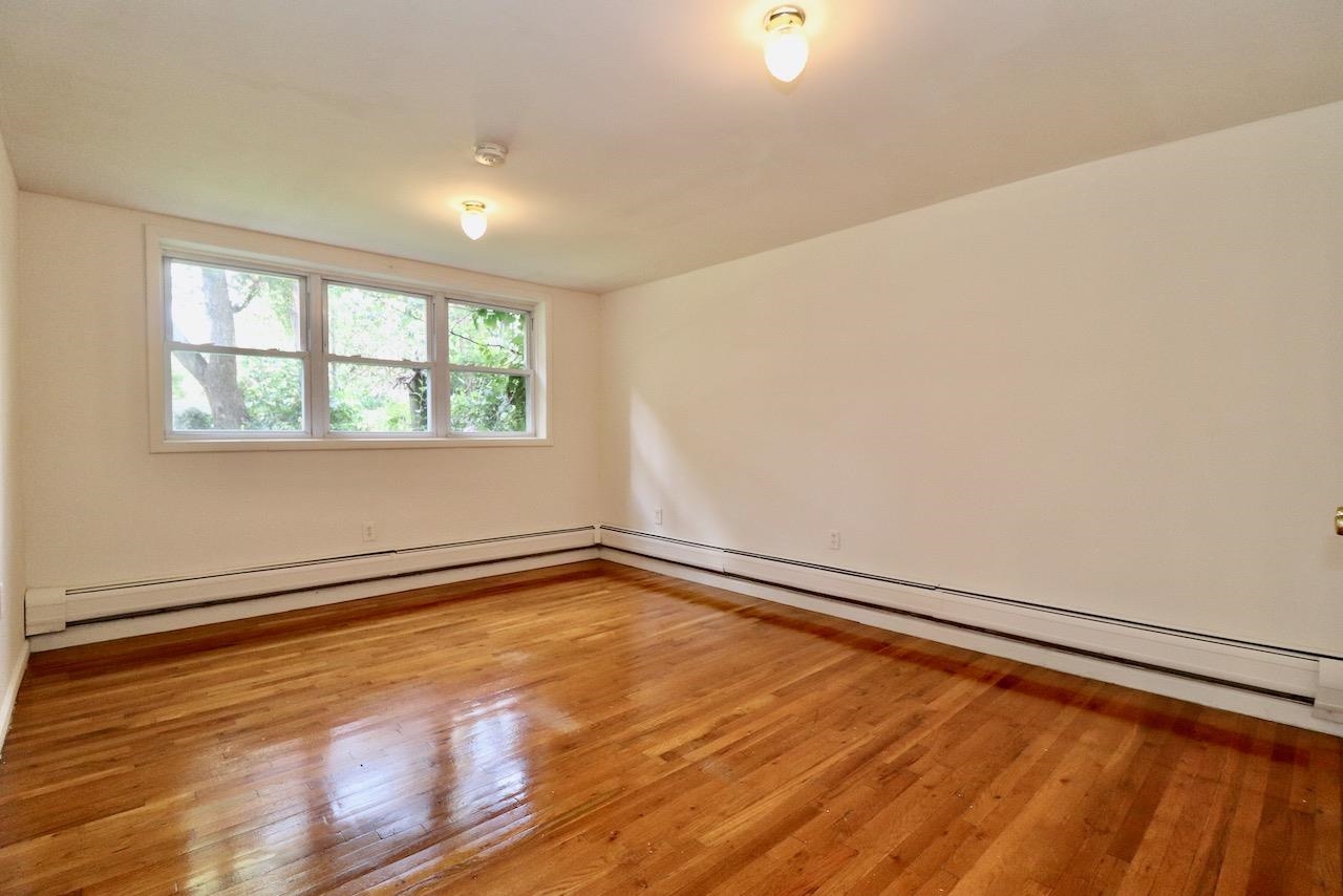 618 PARK AVE Unit: 1