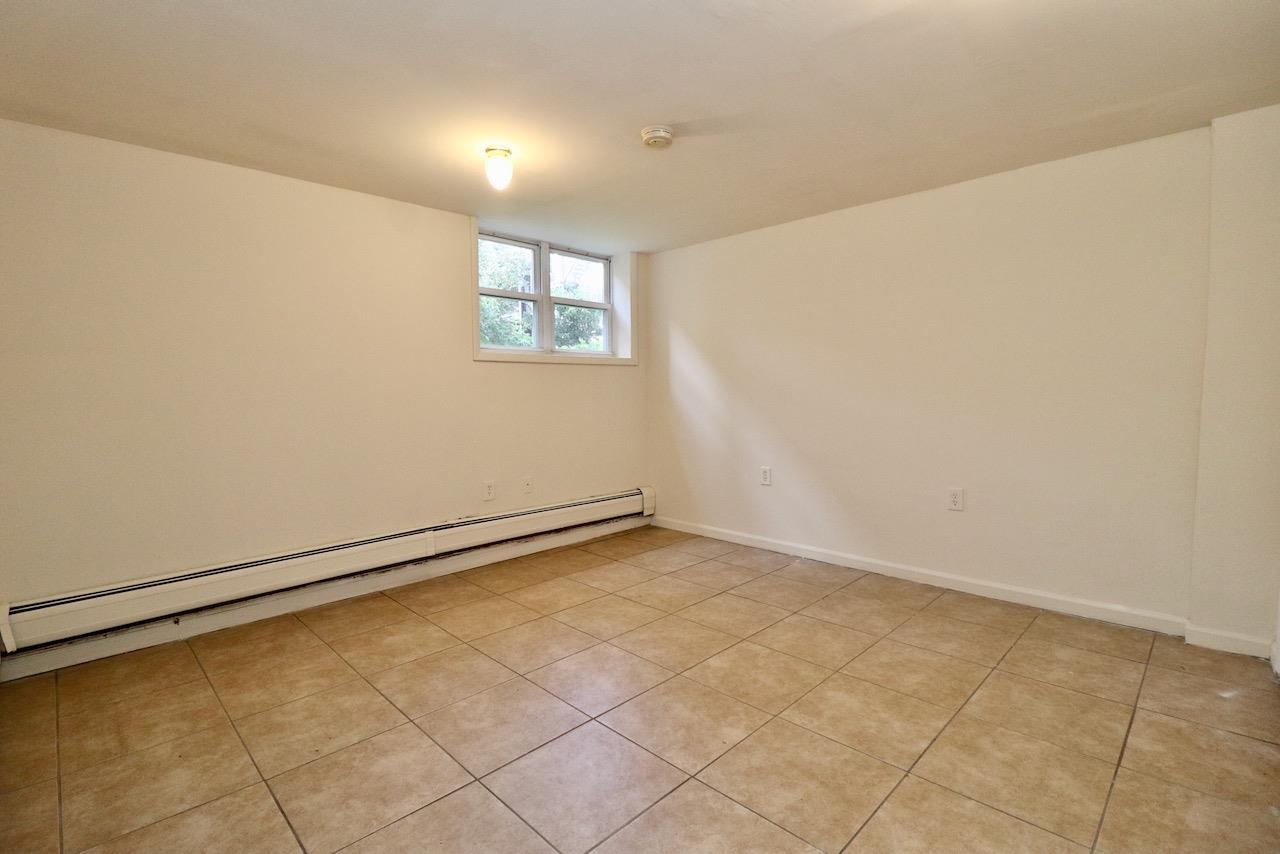 618 PARK AVE Unit: 1