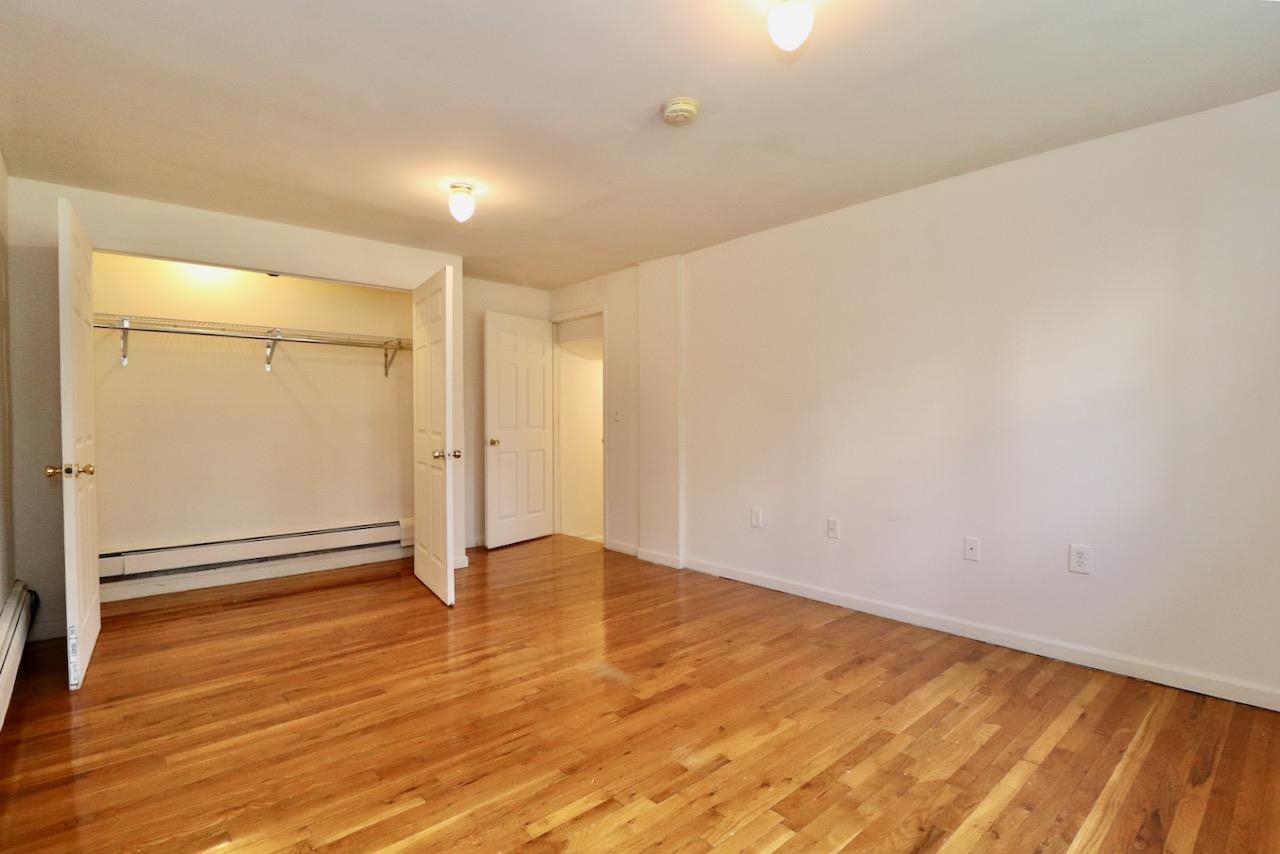 618 PARK AVE Unit: 1