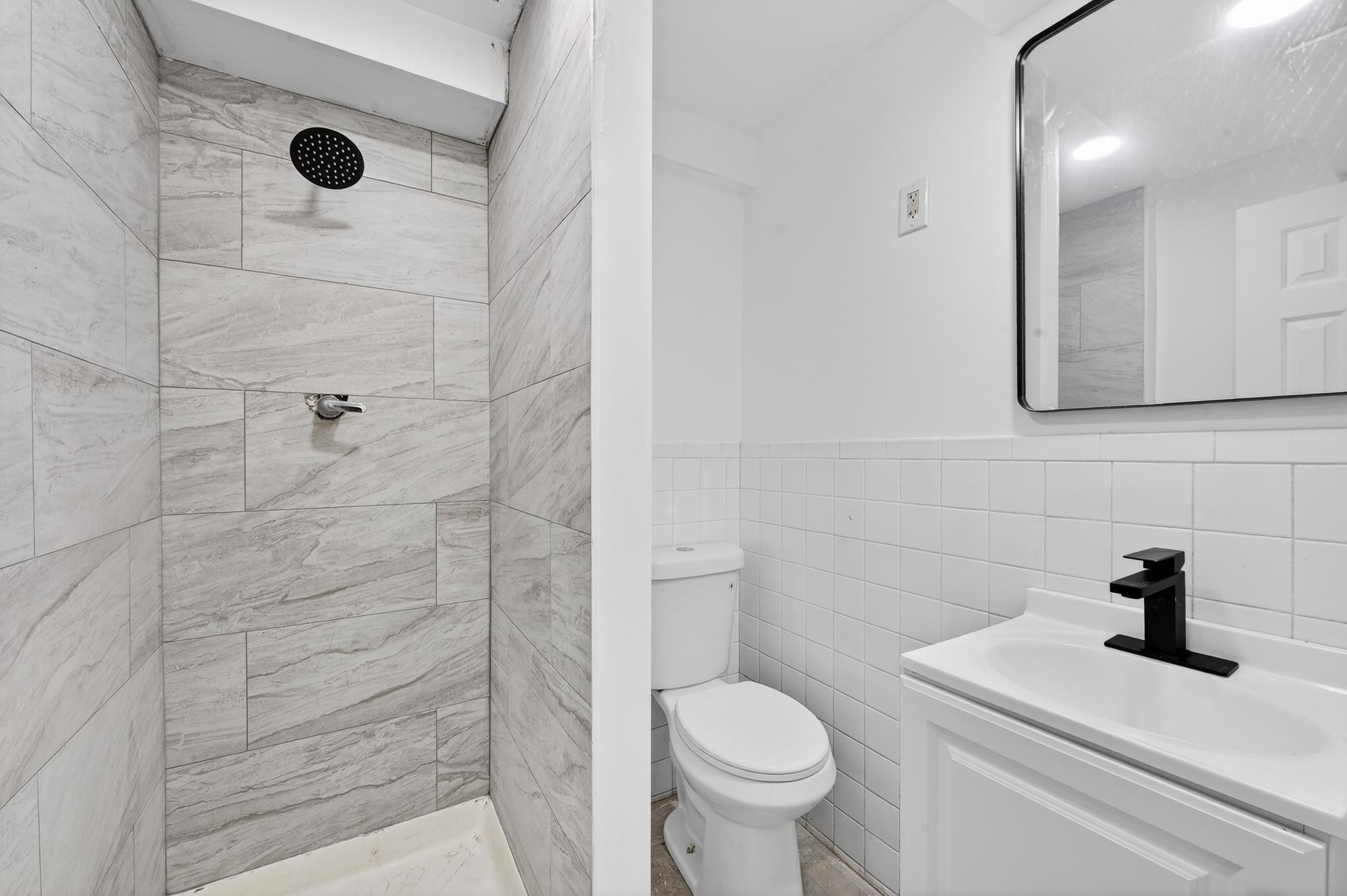 14 LAUREL CT