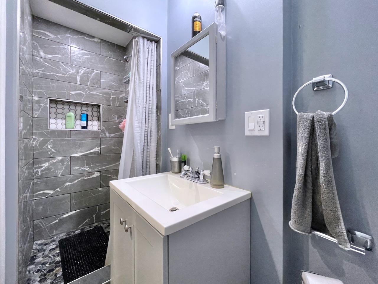 173 BELMONT AVE Unit: 1