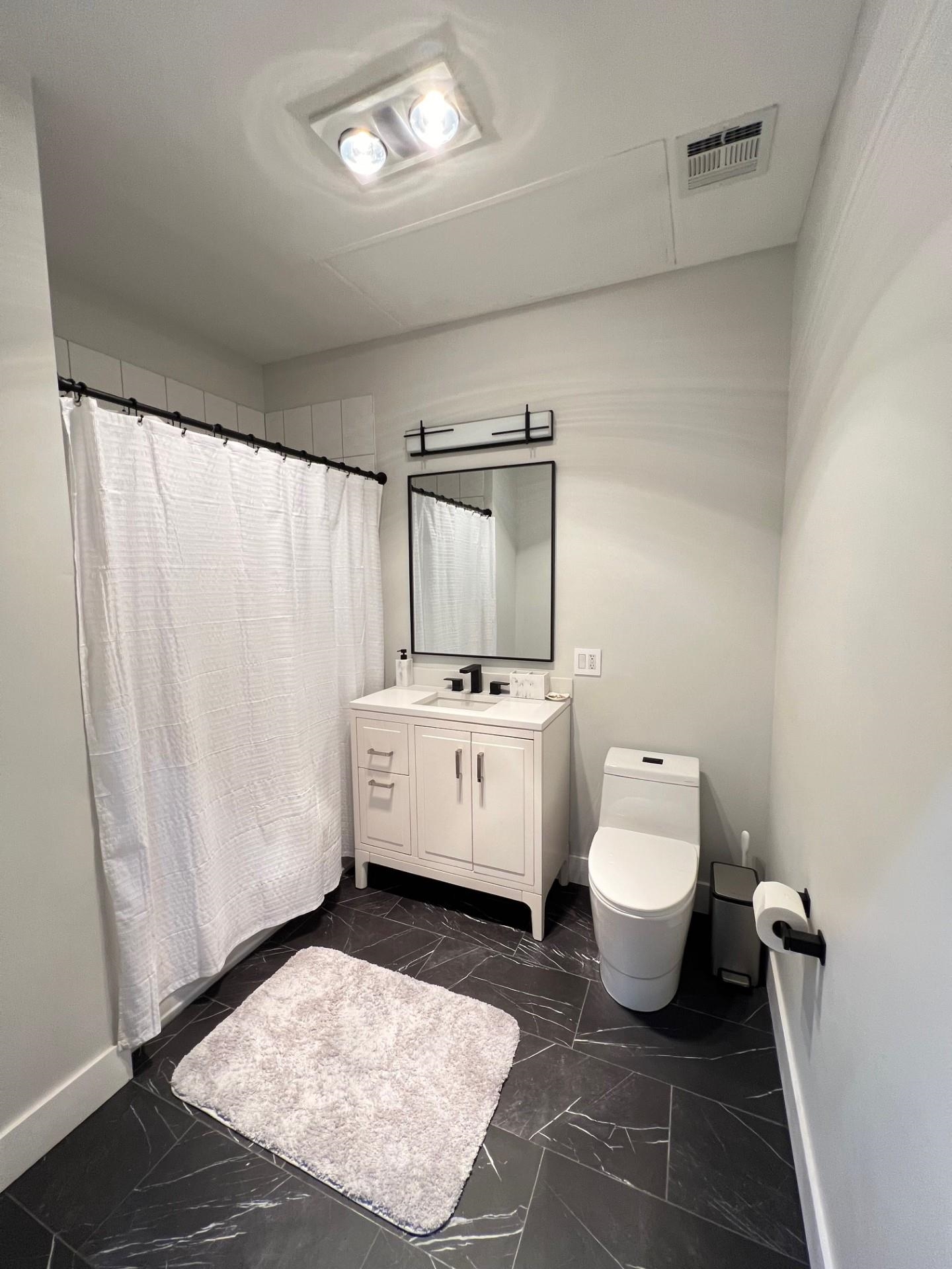 338 GROVE ST Unit: 2C