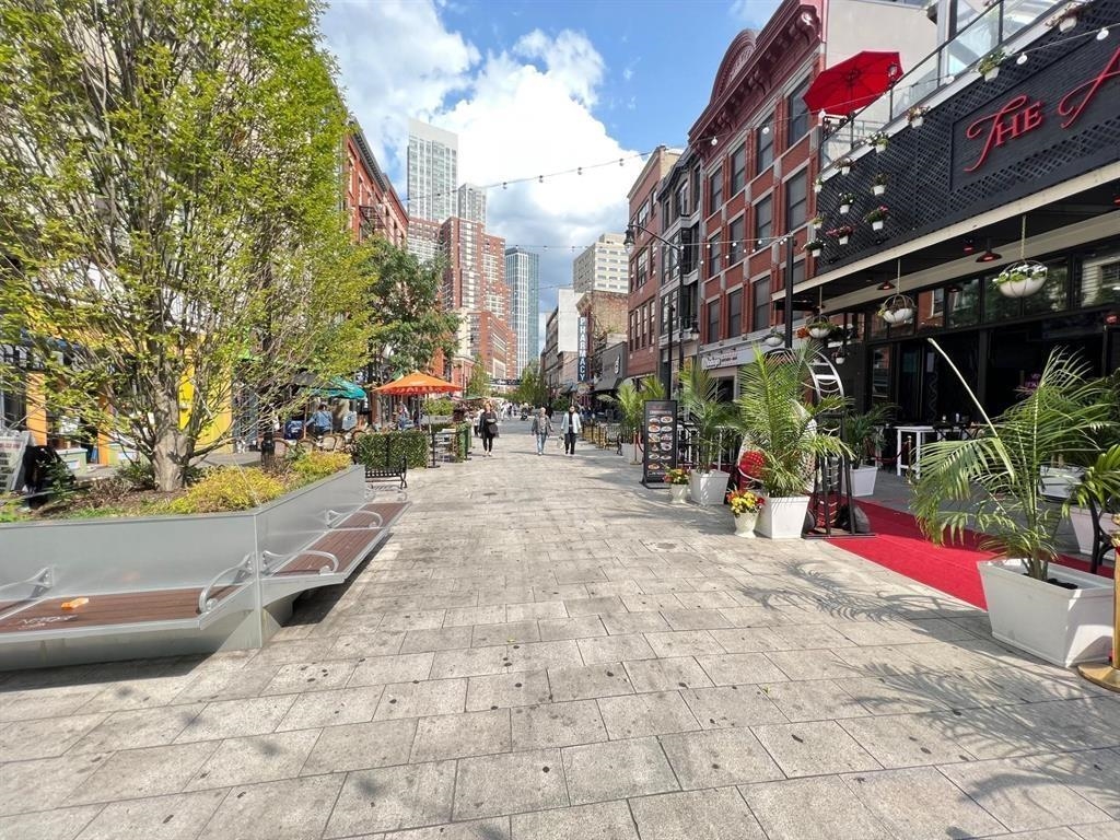 338 GROVE ST Unit: 2C