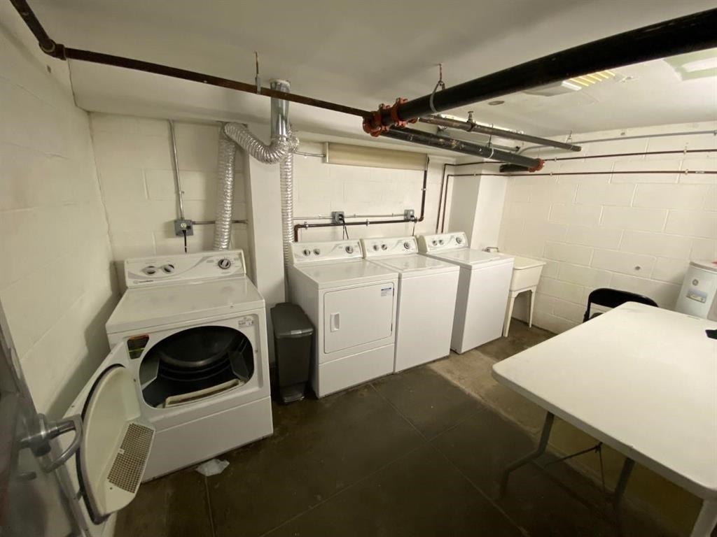 338 GROVE ST Unit: 2C