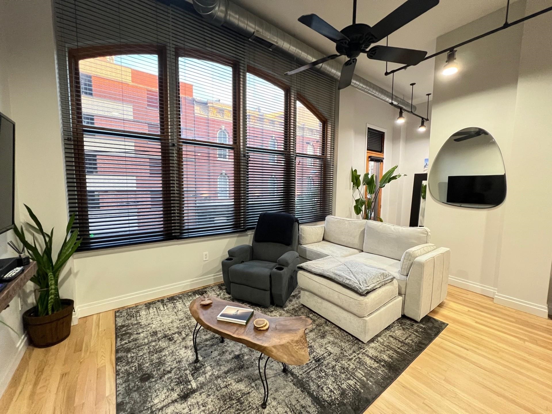 338 GROVE ST Unit: 2C