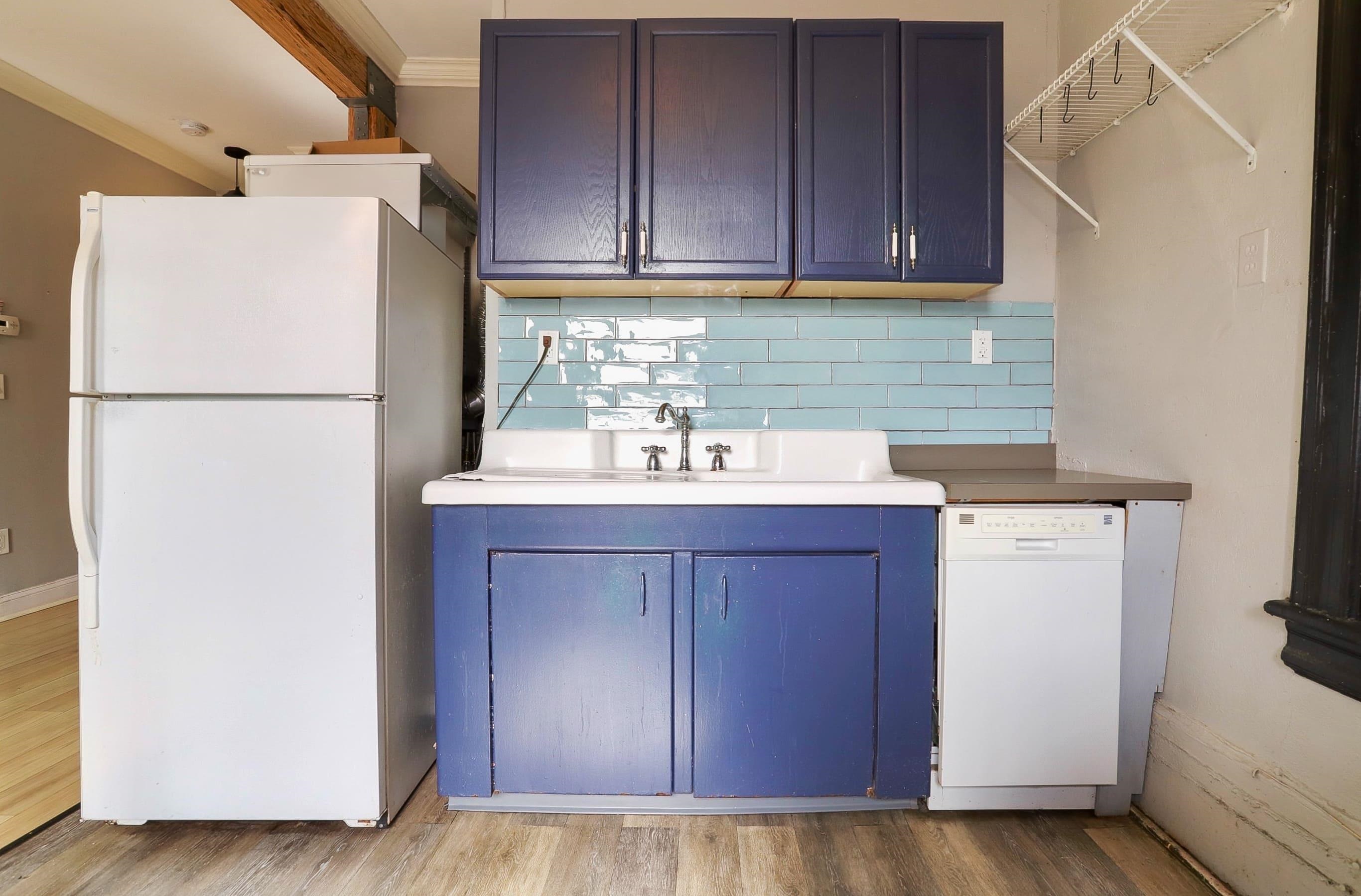 388 BALDWIN AVE Unit: 2