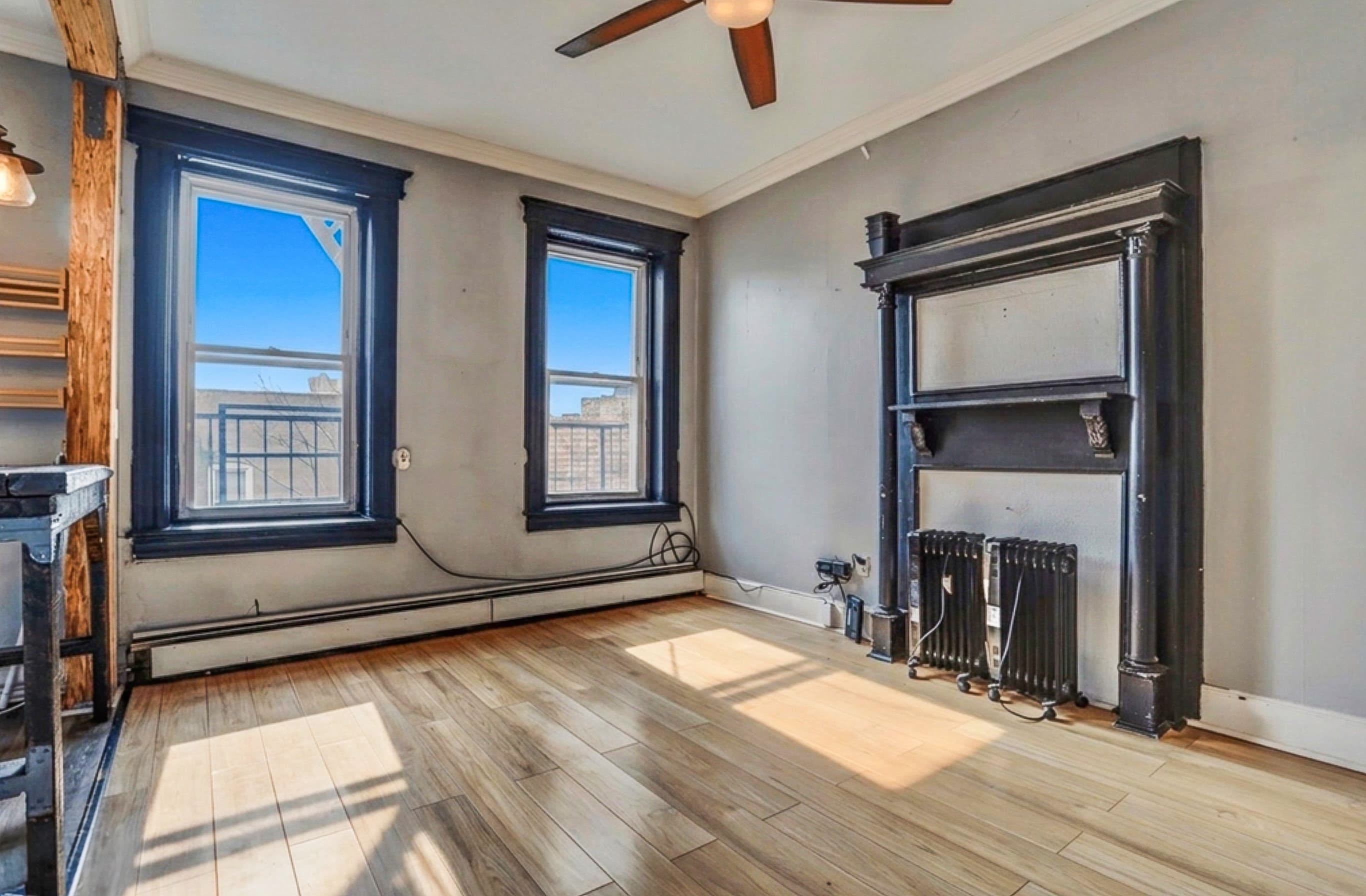 388 BALDWIN AVE Unit: 2