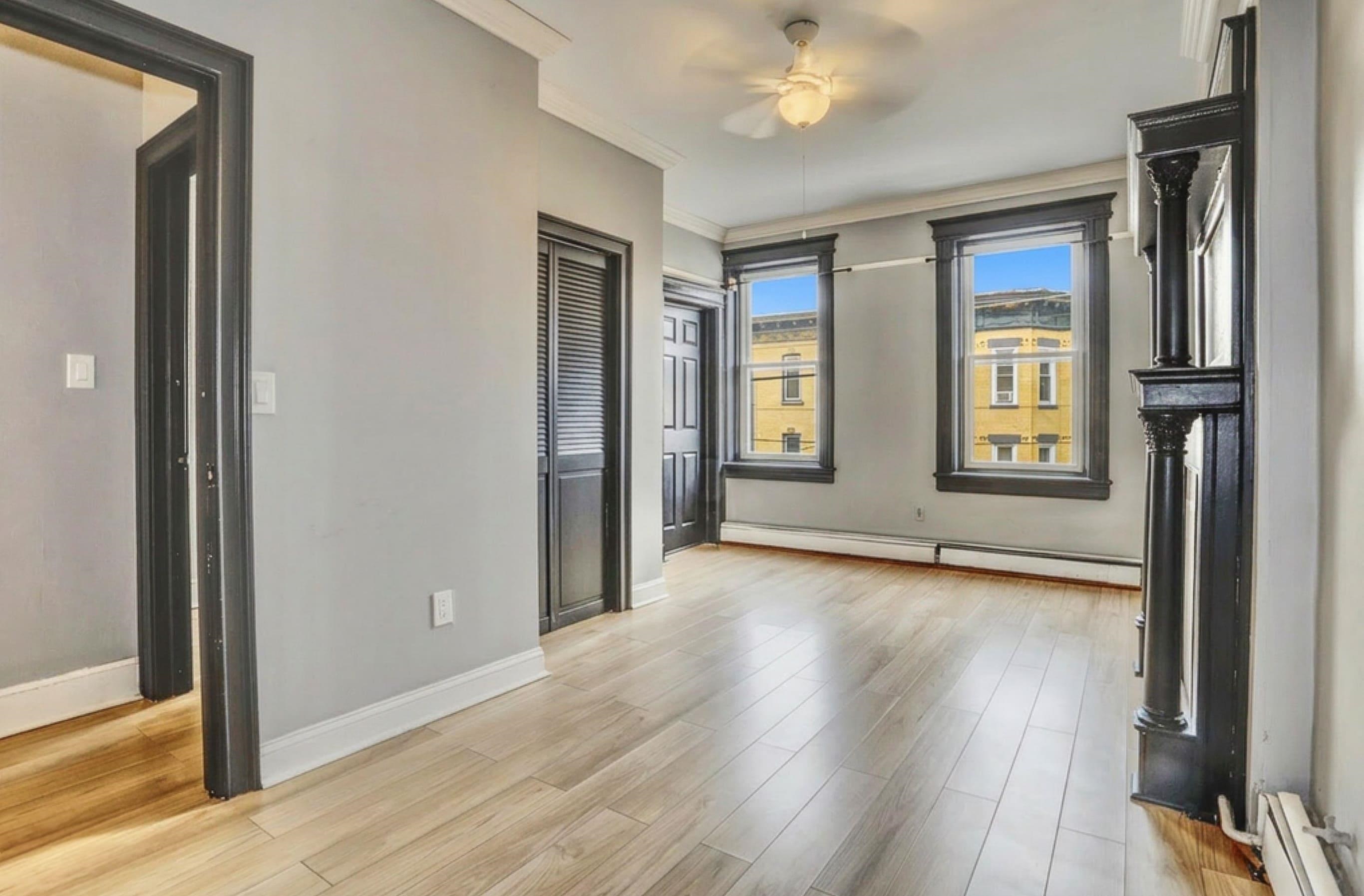 388 BALDWIN AVE Unit: 2