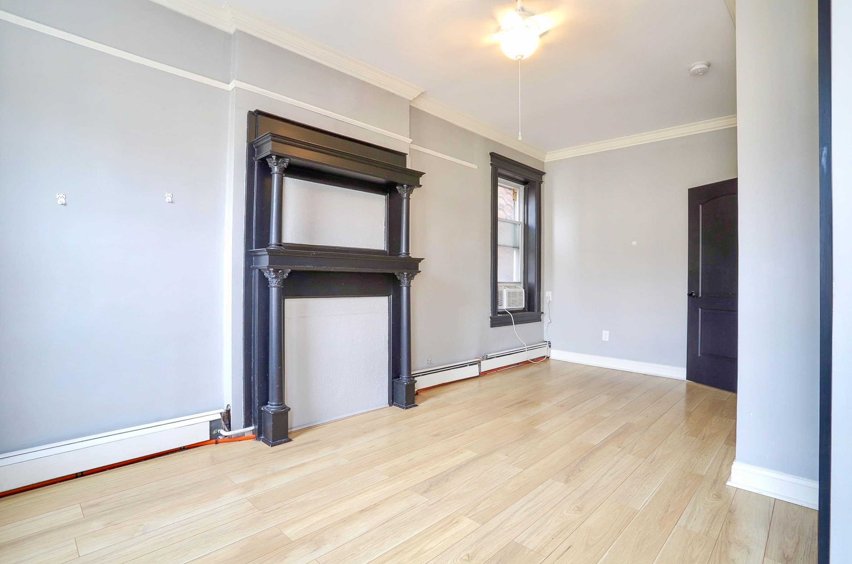 388 BALDWIN AVE Unit: 2