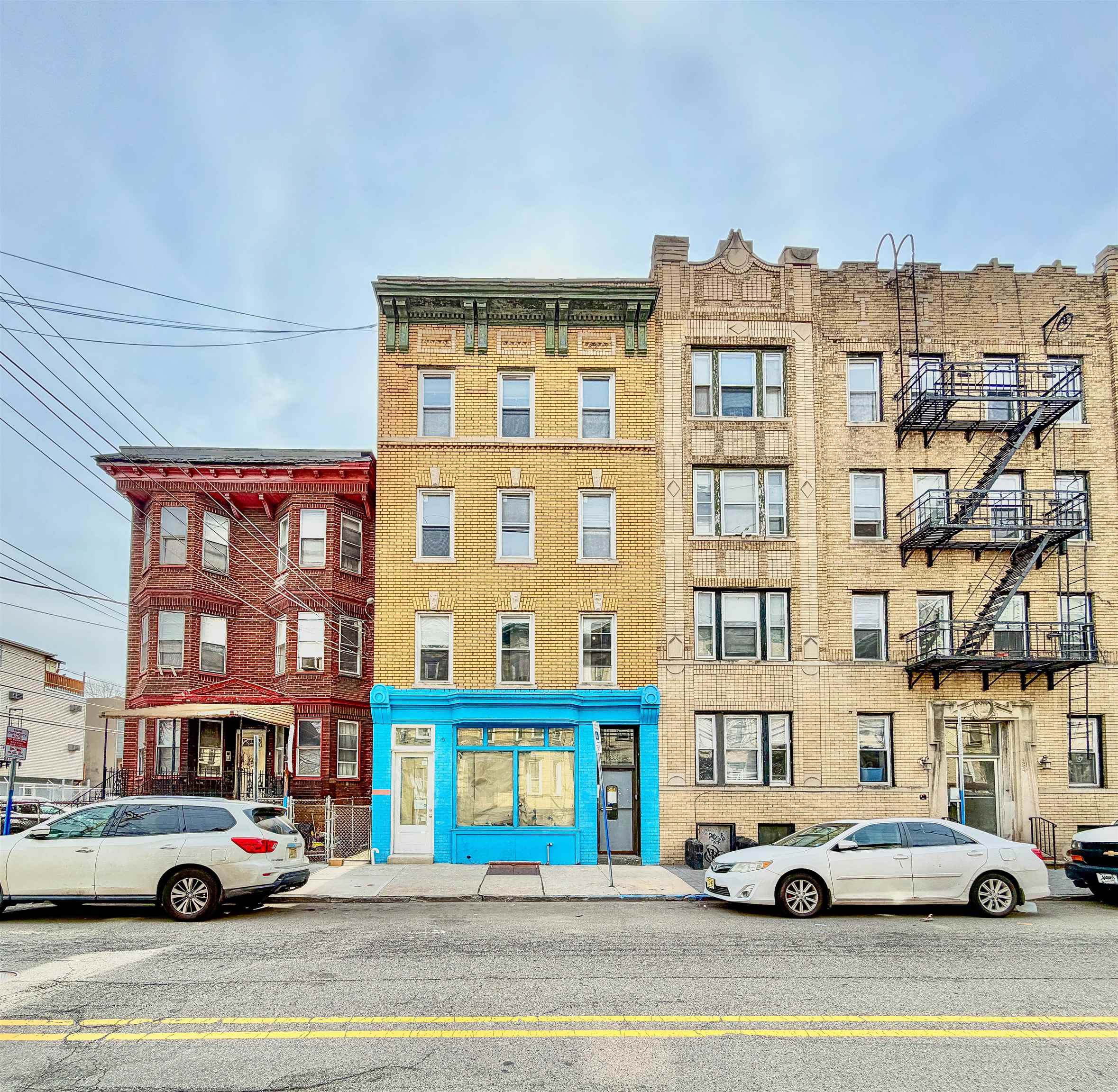 388 BALDWIN AVE Unit: 2