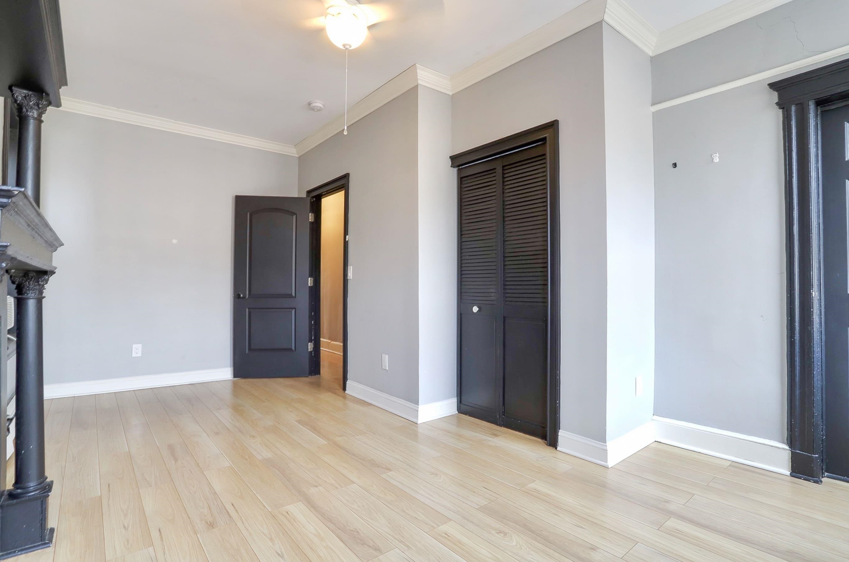 388 BALDWIN AVE Unit: 2