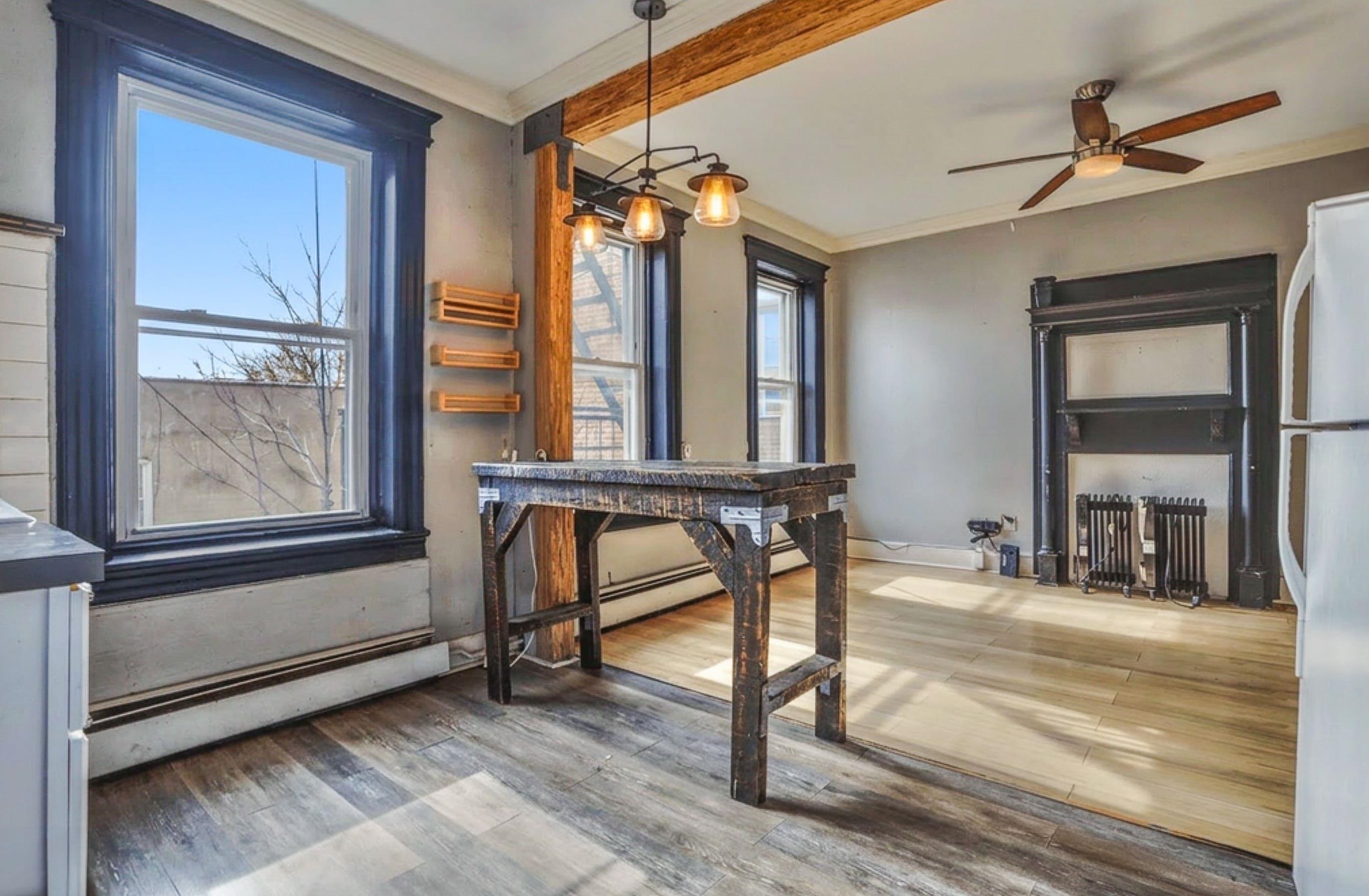 388 BALDWIN AVE Unit: 2