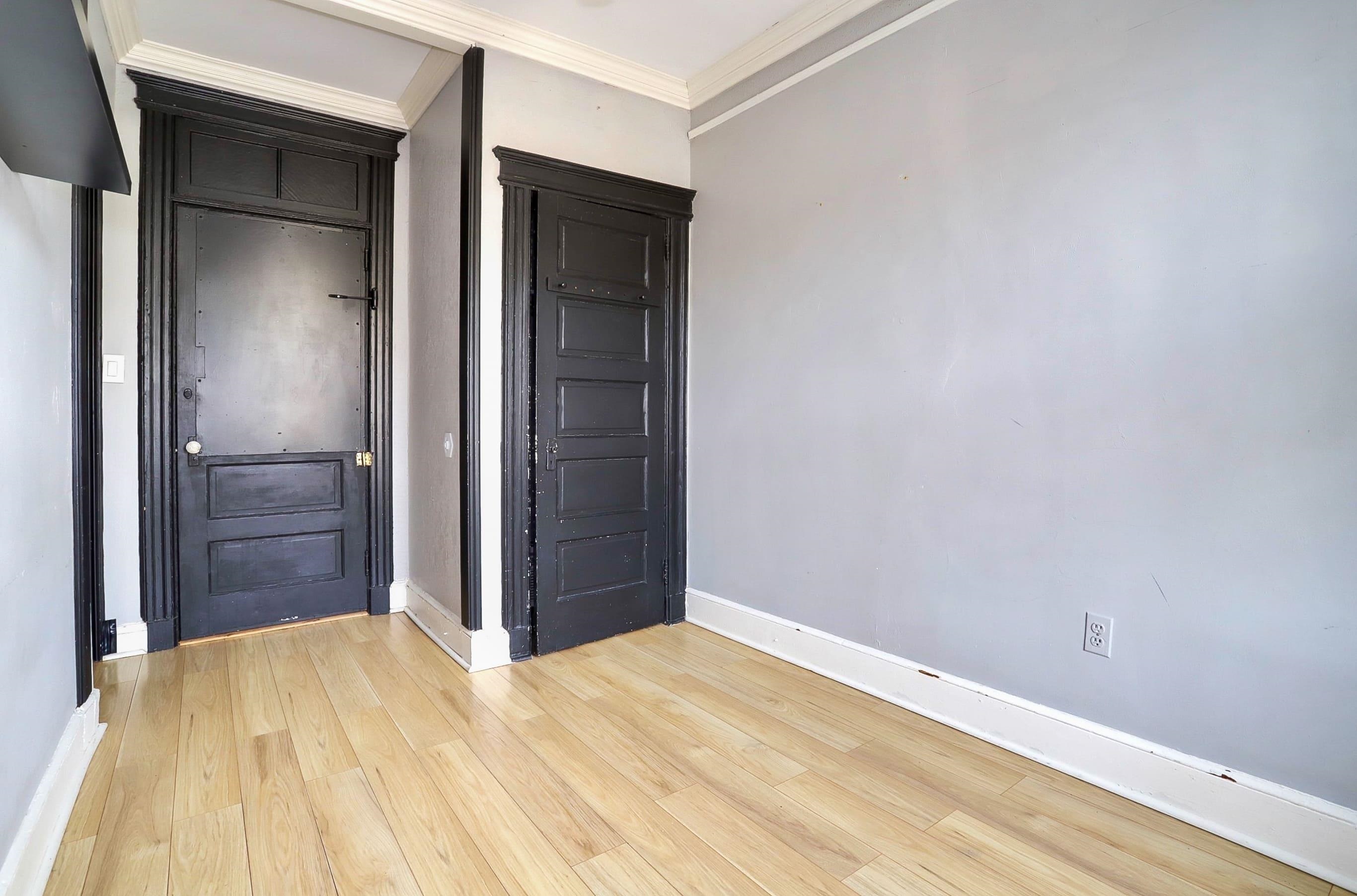 388 BALDWIN AVE Unit: 2