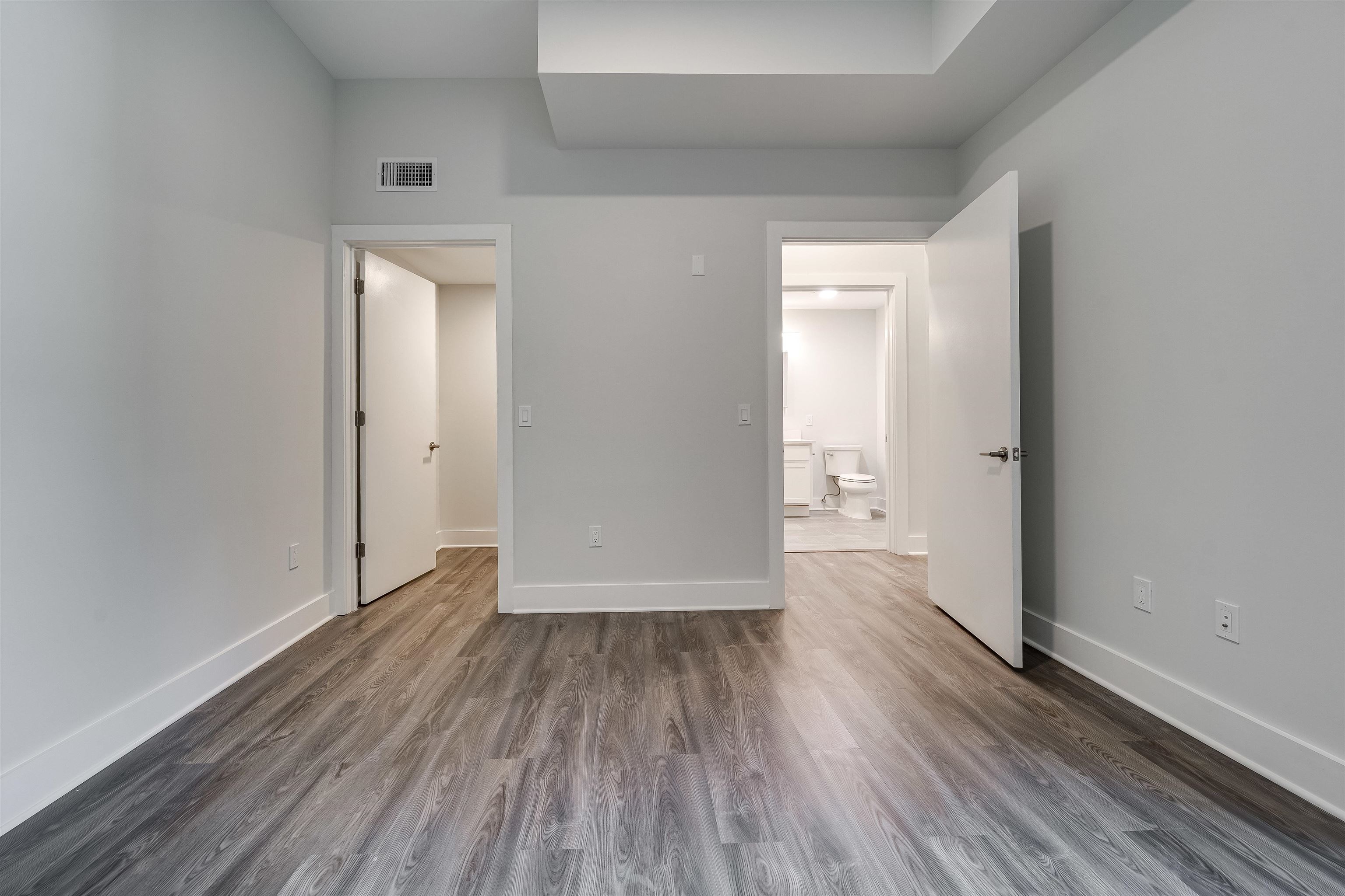 660 GRAND ST Unit: 312