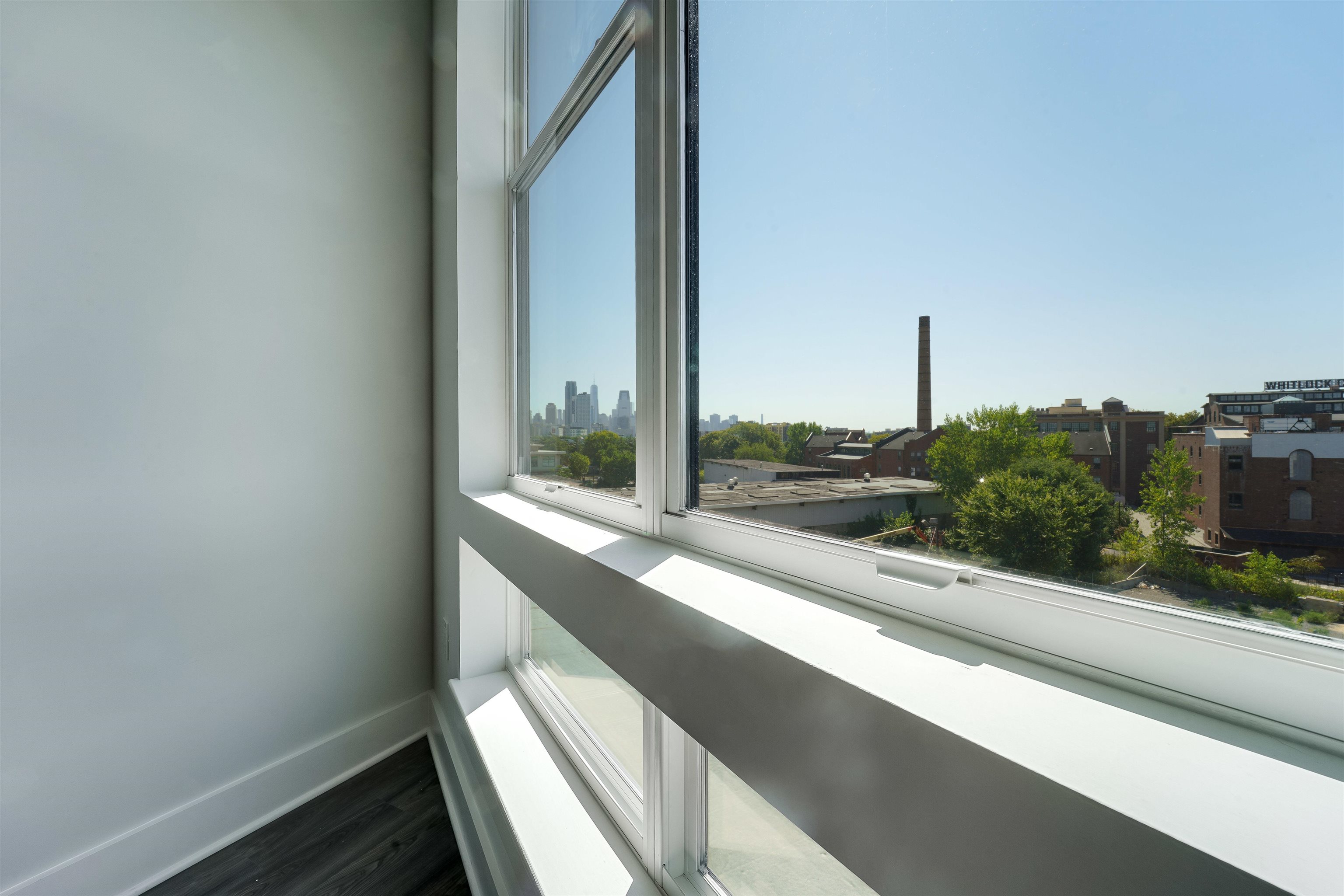 660 GRAND ST Unit: 211