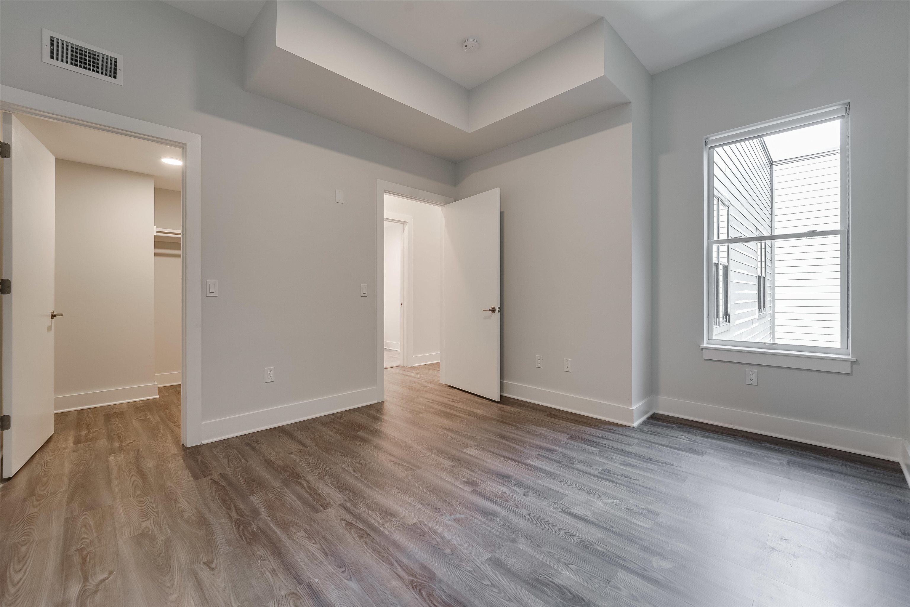 660 GRAND ST Unit: 412