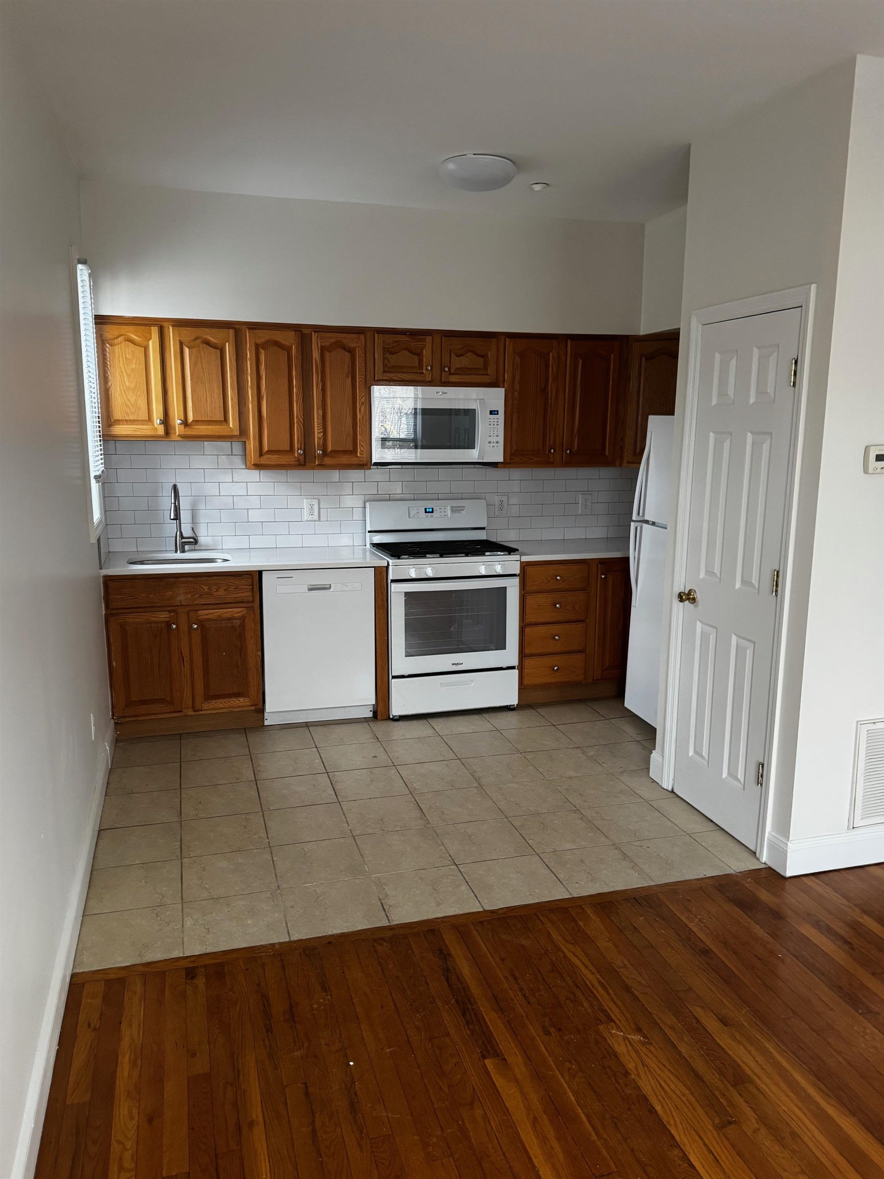 65 SUMMIT AVE Unit: 204