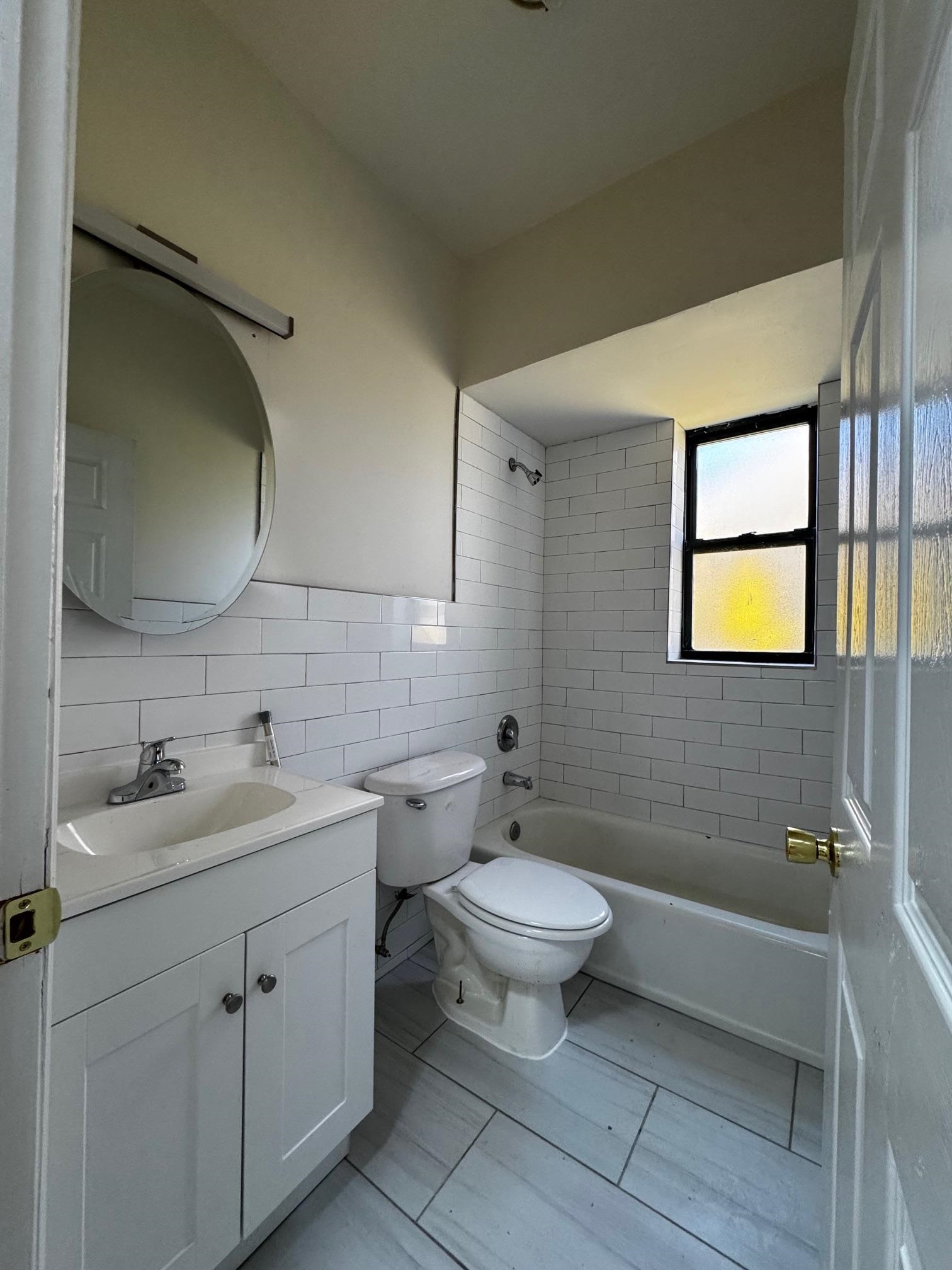 65 SUMMIT AVE Unit: 204