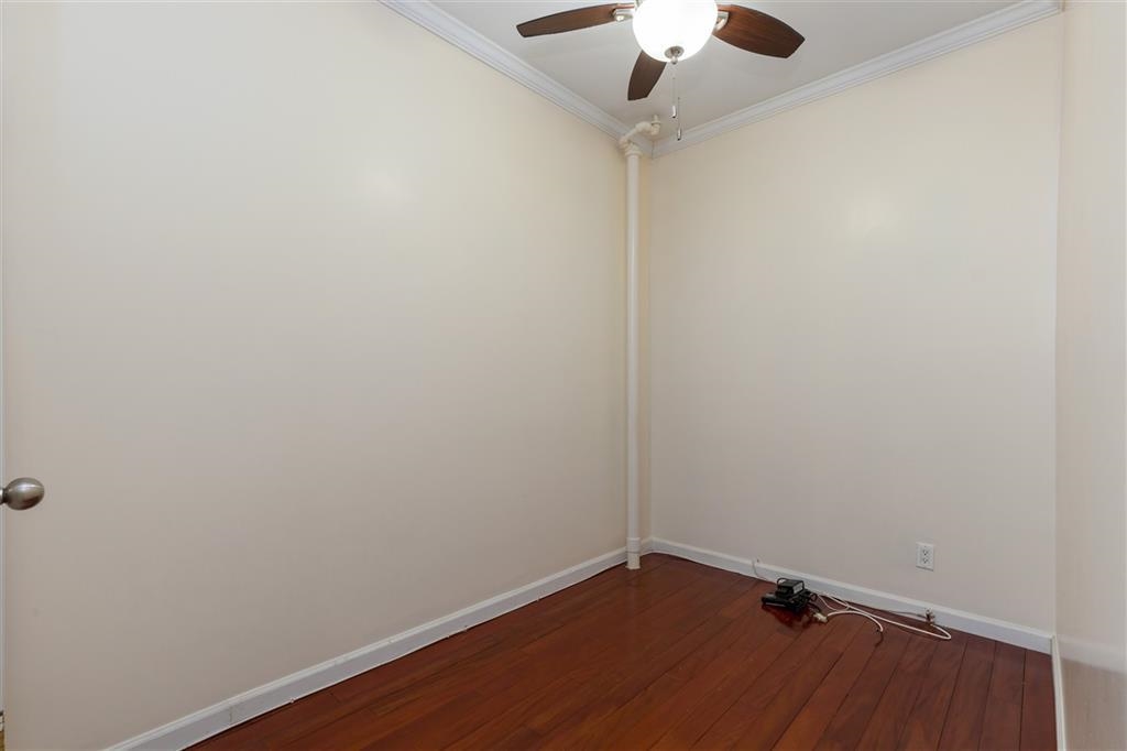 278 2ND ST Unit: 6 (3R)