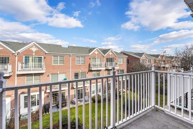 113 ABBIE CT