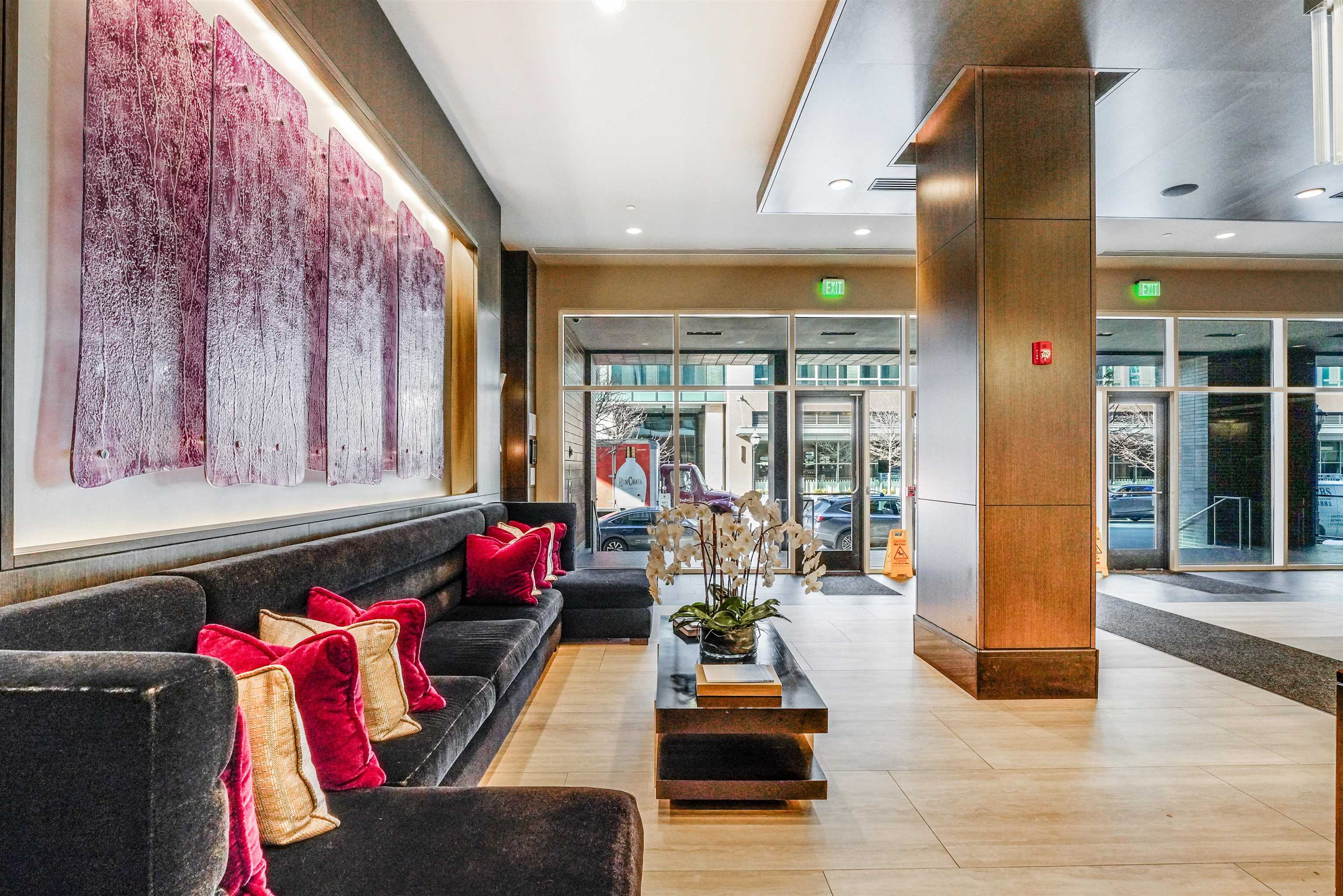 1200 AVENUE AT PORT IMPERIAL Unit: 421