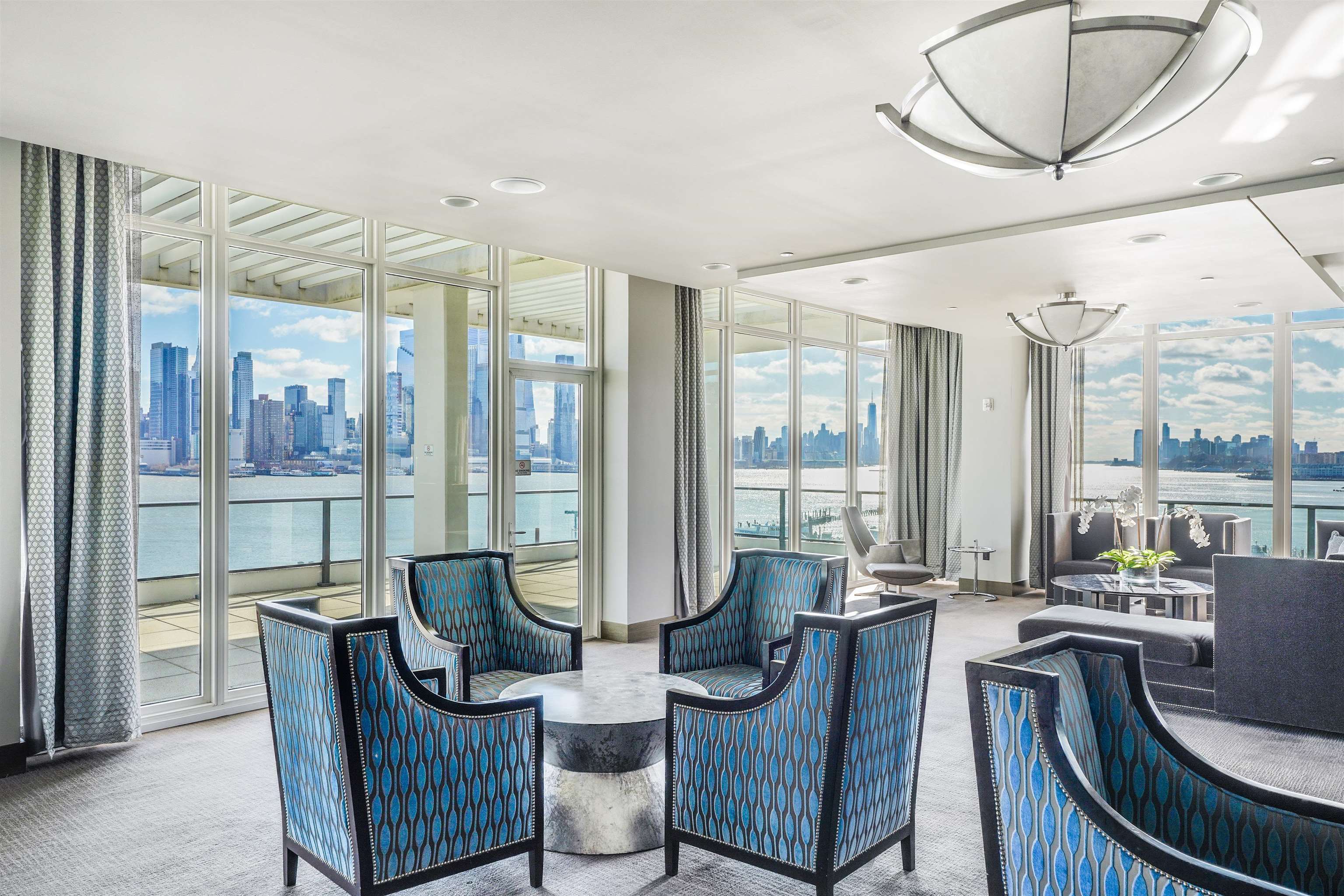 1200 AVENUE AT PORT IMPERIAL Unit: 421