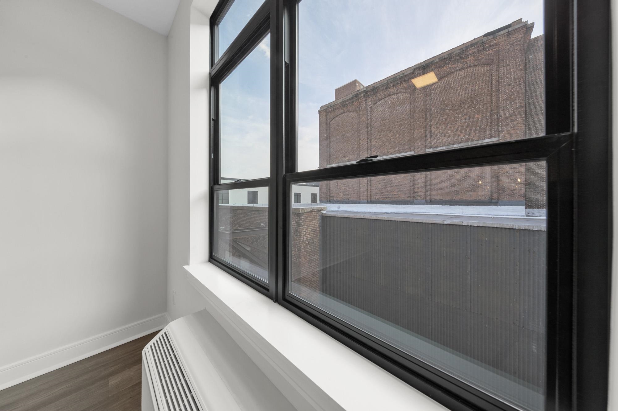 121 34TH ST Unit: 513