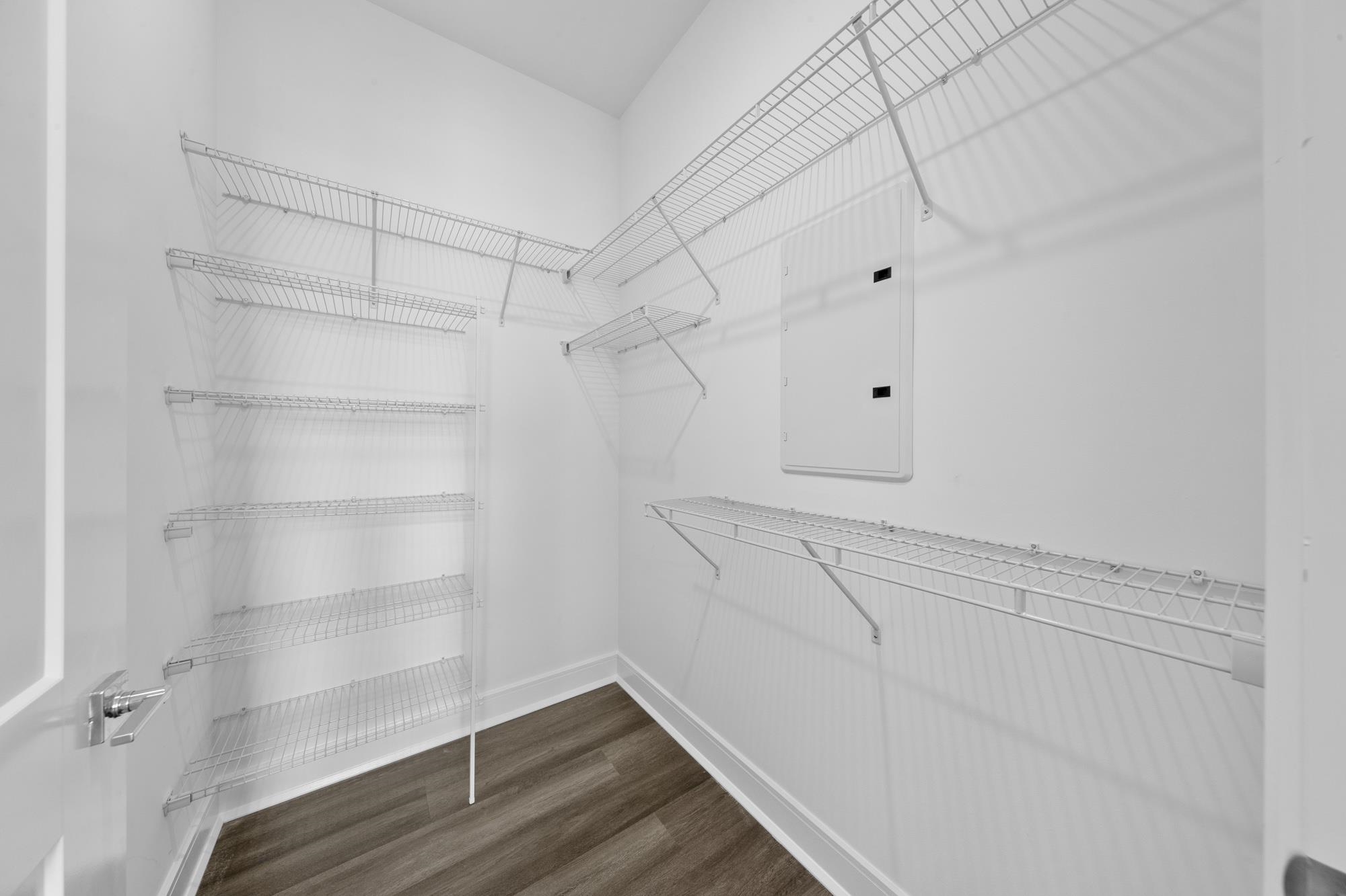 121 34TH ST Unit: 405