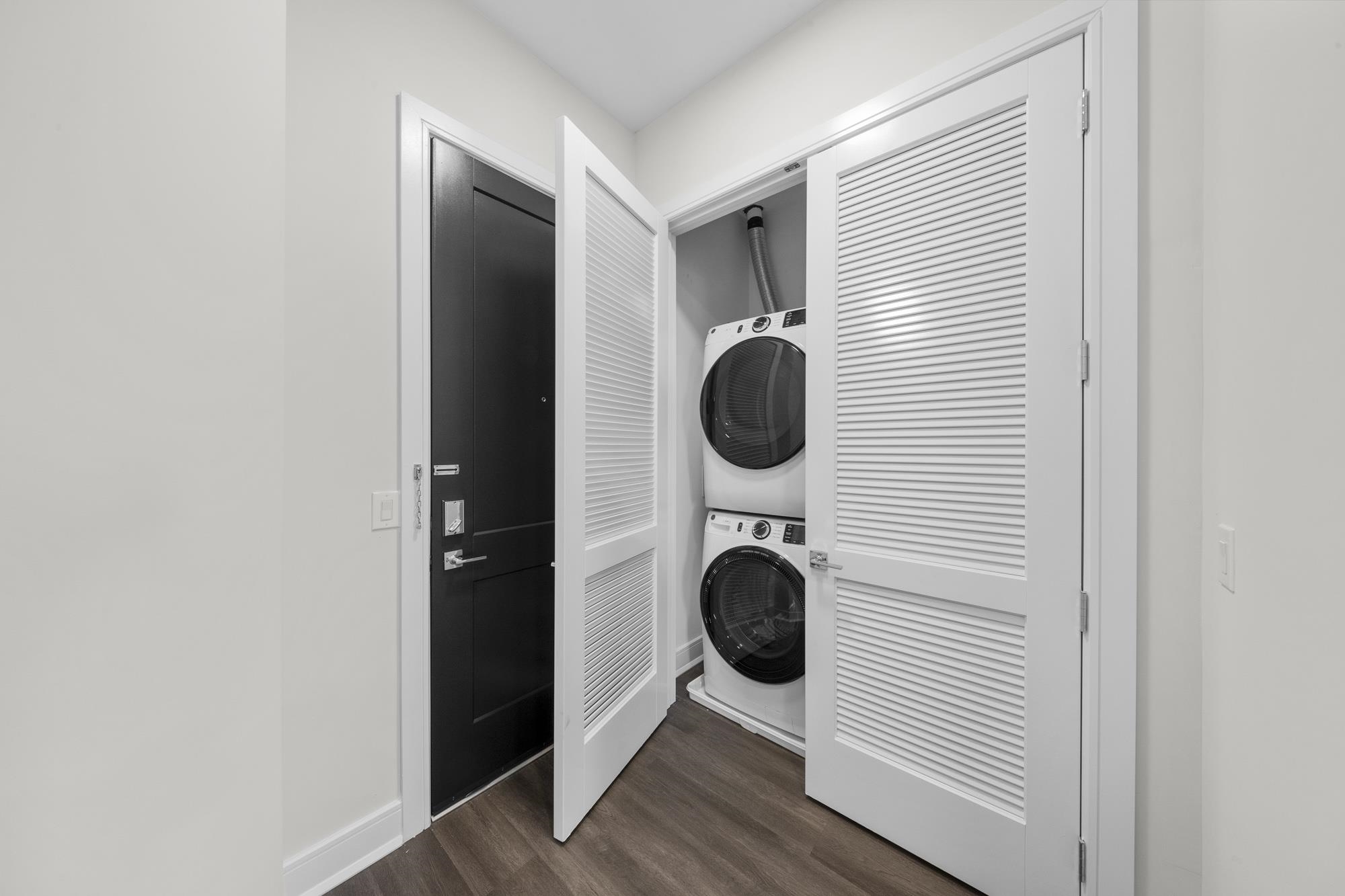 121 34TH ST Unit: 405