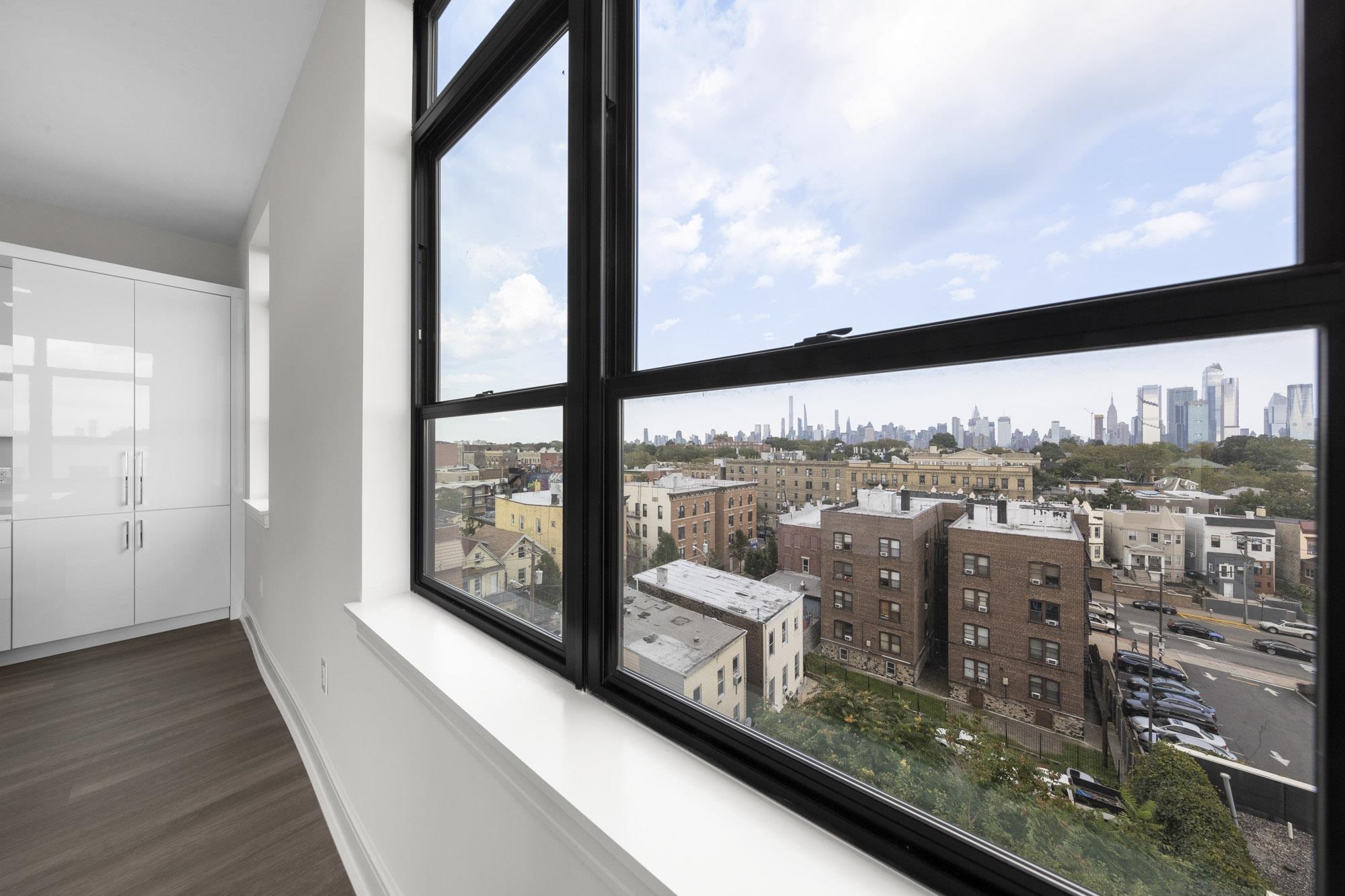 121 34TH ST Unit: 405
