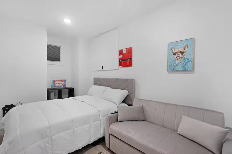 234 WEBSTER AVE Unit: 1R