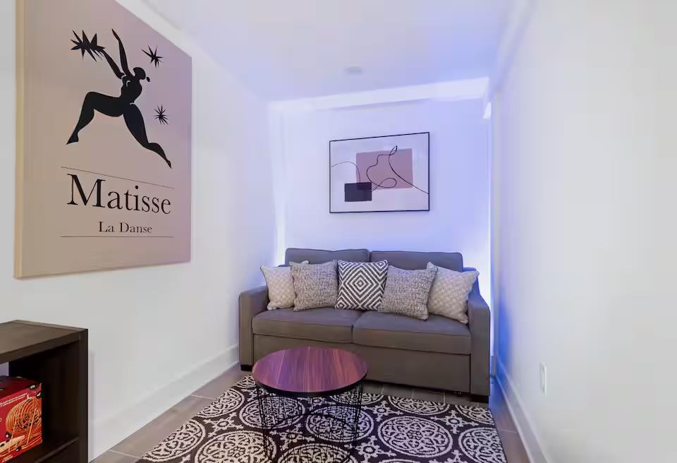 234 WEBSTER AVE Unit: 1R