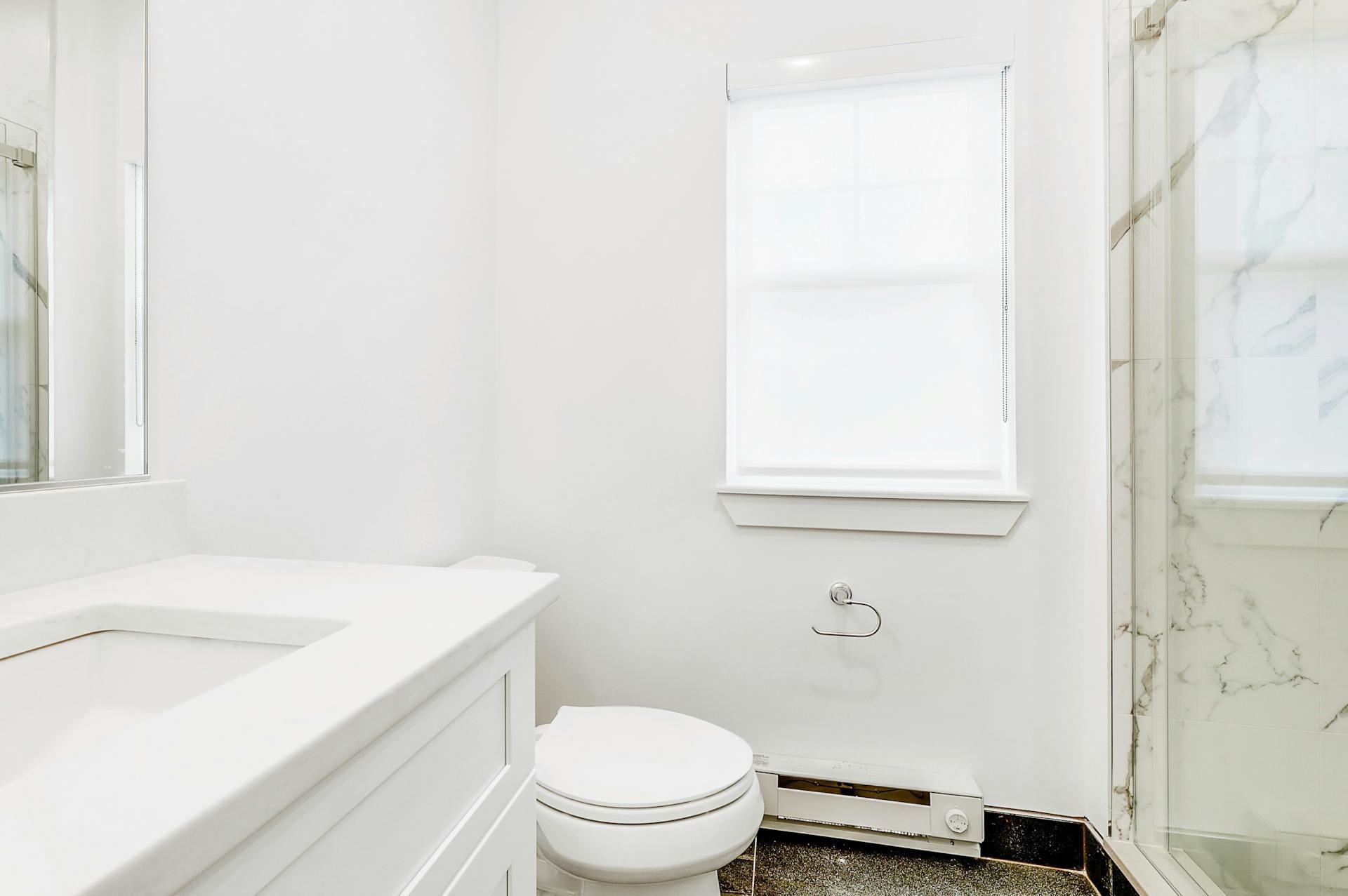 74 CLARENDON PL Unit: 202