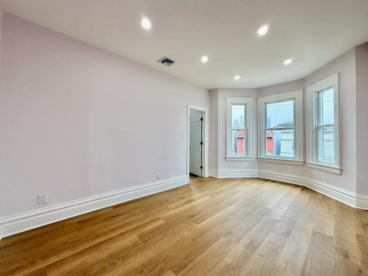 130 BEACH ST Unit: 2