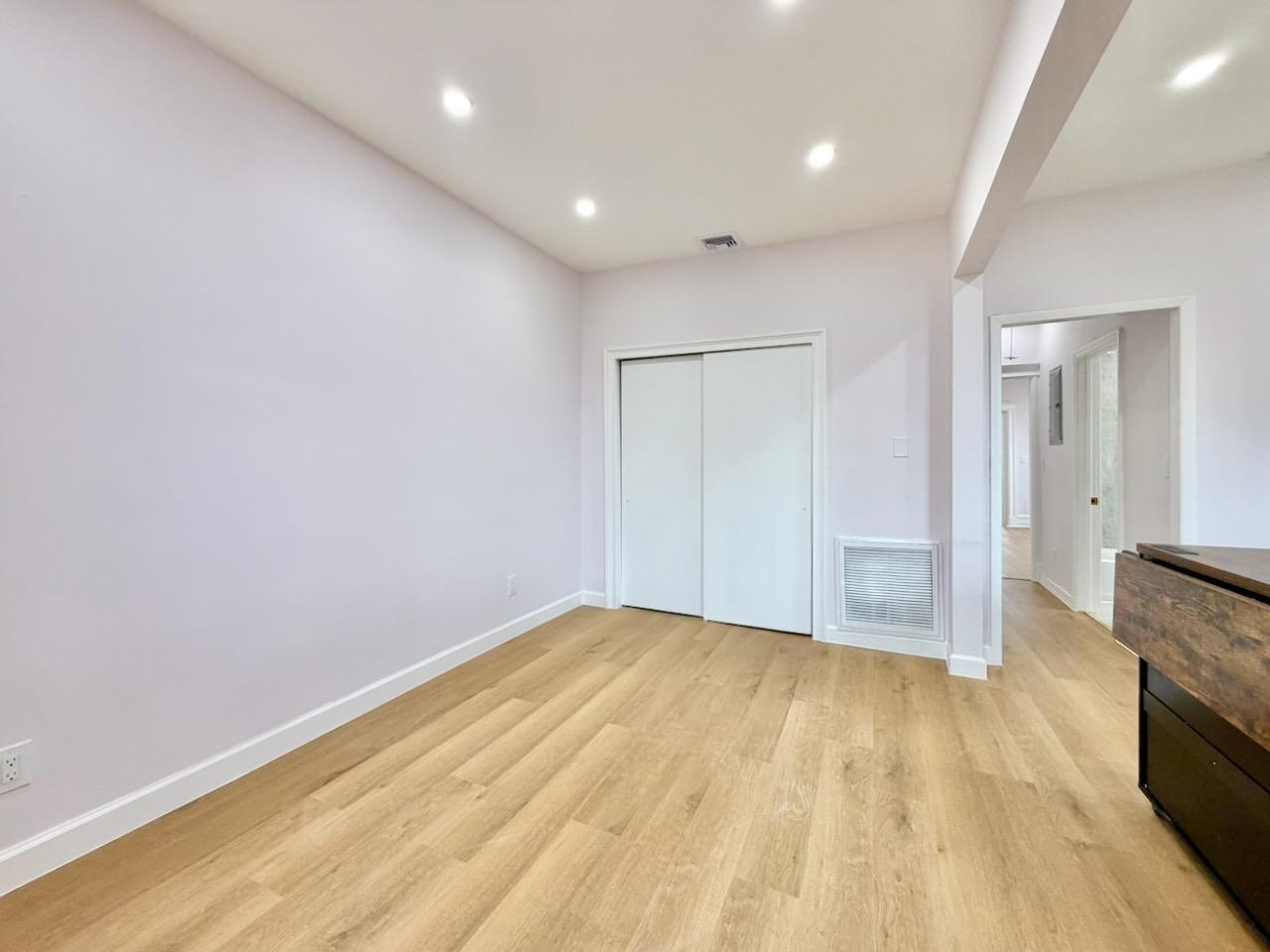 130 BEACH ST Unit: 2