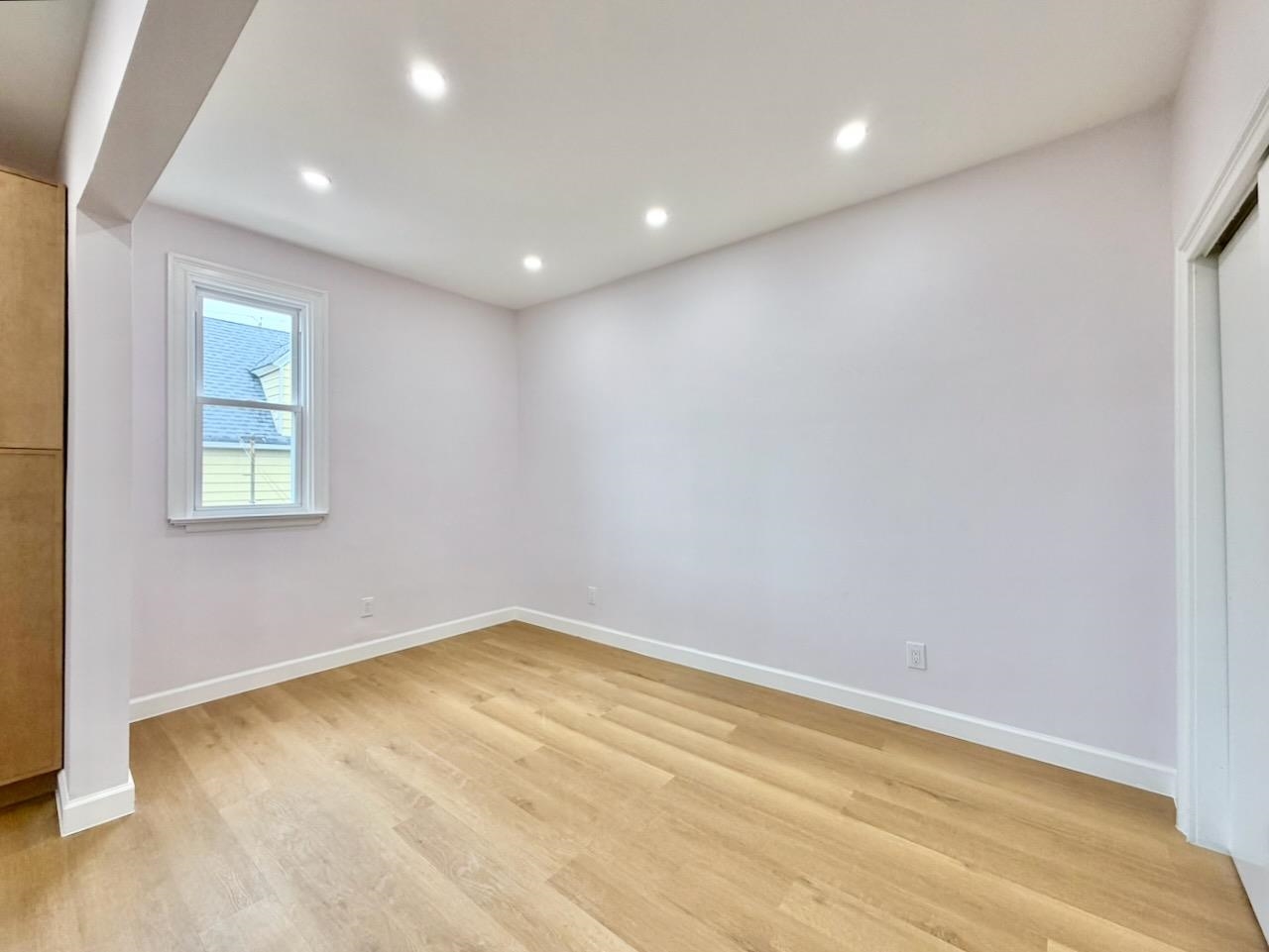 130 BEACH ST Unit: 2